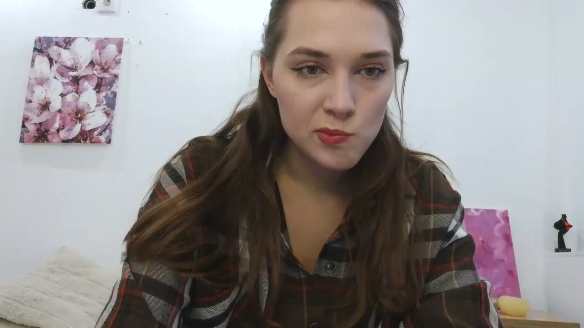 Gallery image thumbnail from HaleyReed's myfreecams stream on, 12/14/2025, 14:02 image 1 of 20