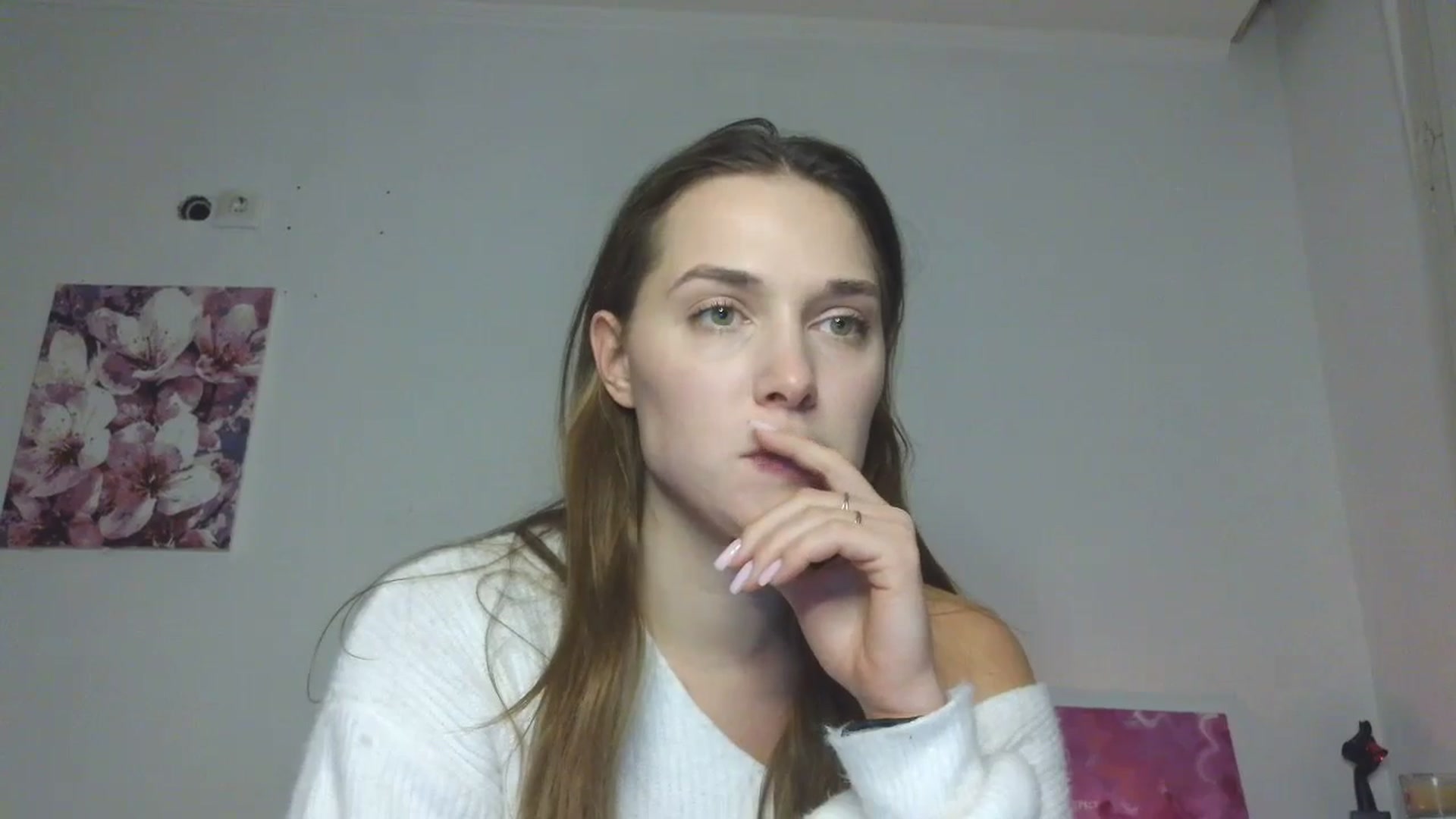 Gallery image thumbnail from HaleyReed's myfreecams stream on, 12/15/2025, 17:37 image 13 of 20