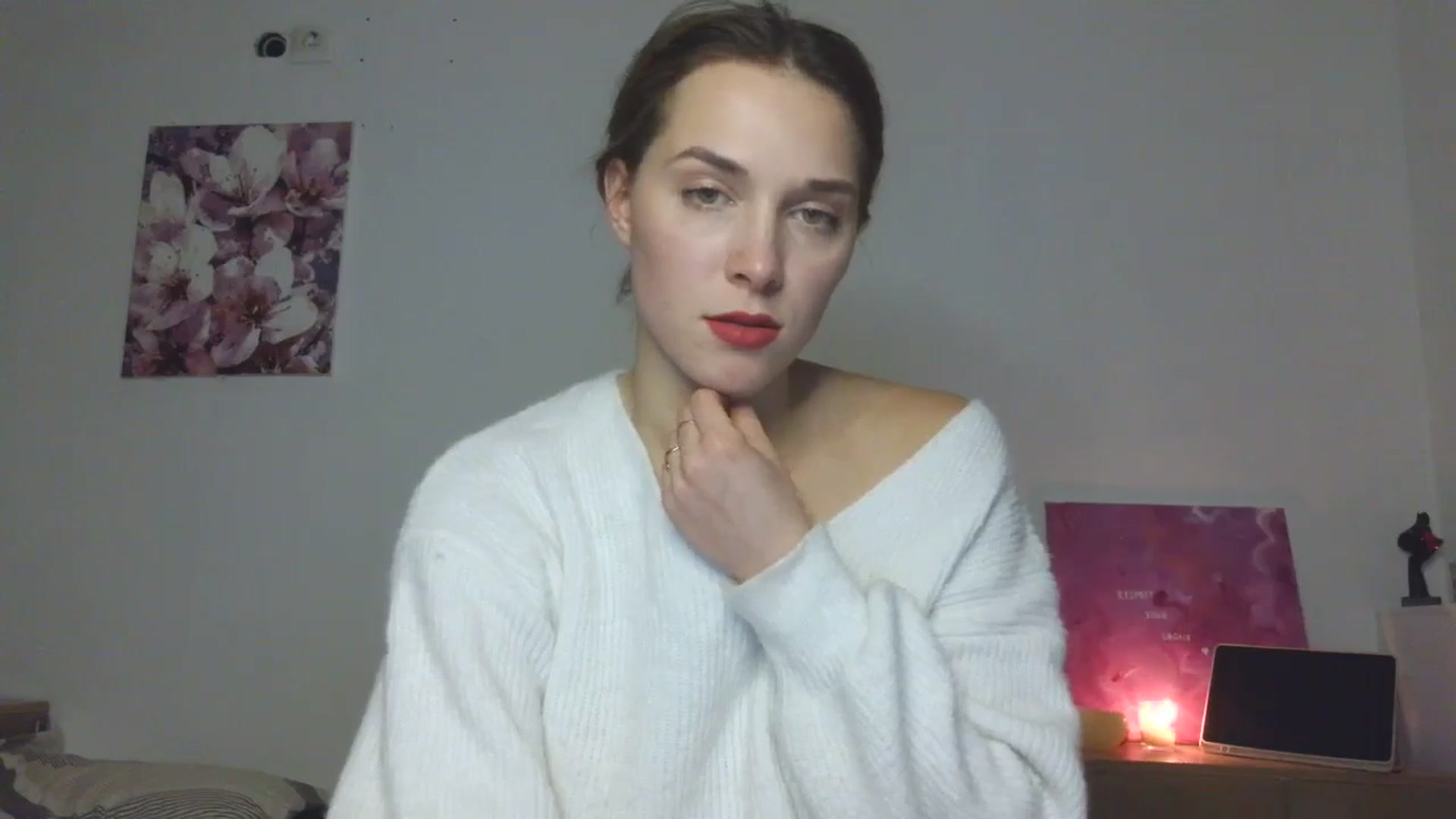 Gallery image thumbnail from HaleyReed's myfreecams stream on, 12/15/2025, 18:41 image 14 of 20