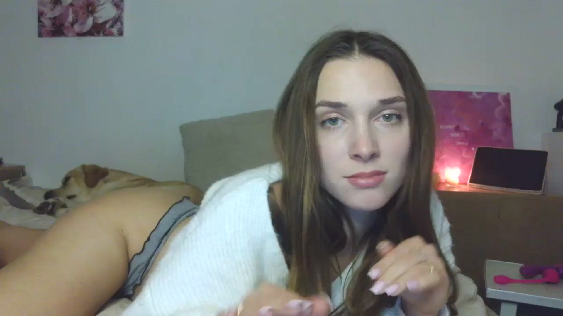 Gallery image thumbnail from HaleyReed's myfreecams stream on, 12/15/2025, 18:41 image 1 of 20