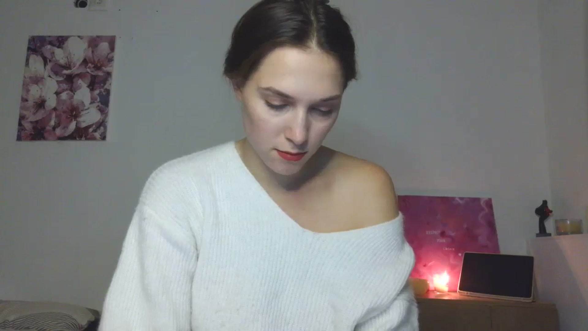 Gallery image thumbnail from HaleyReed's myfreecams stream on, 12/15/2025, 18:41 image 18 of 20
