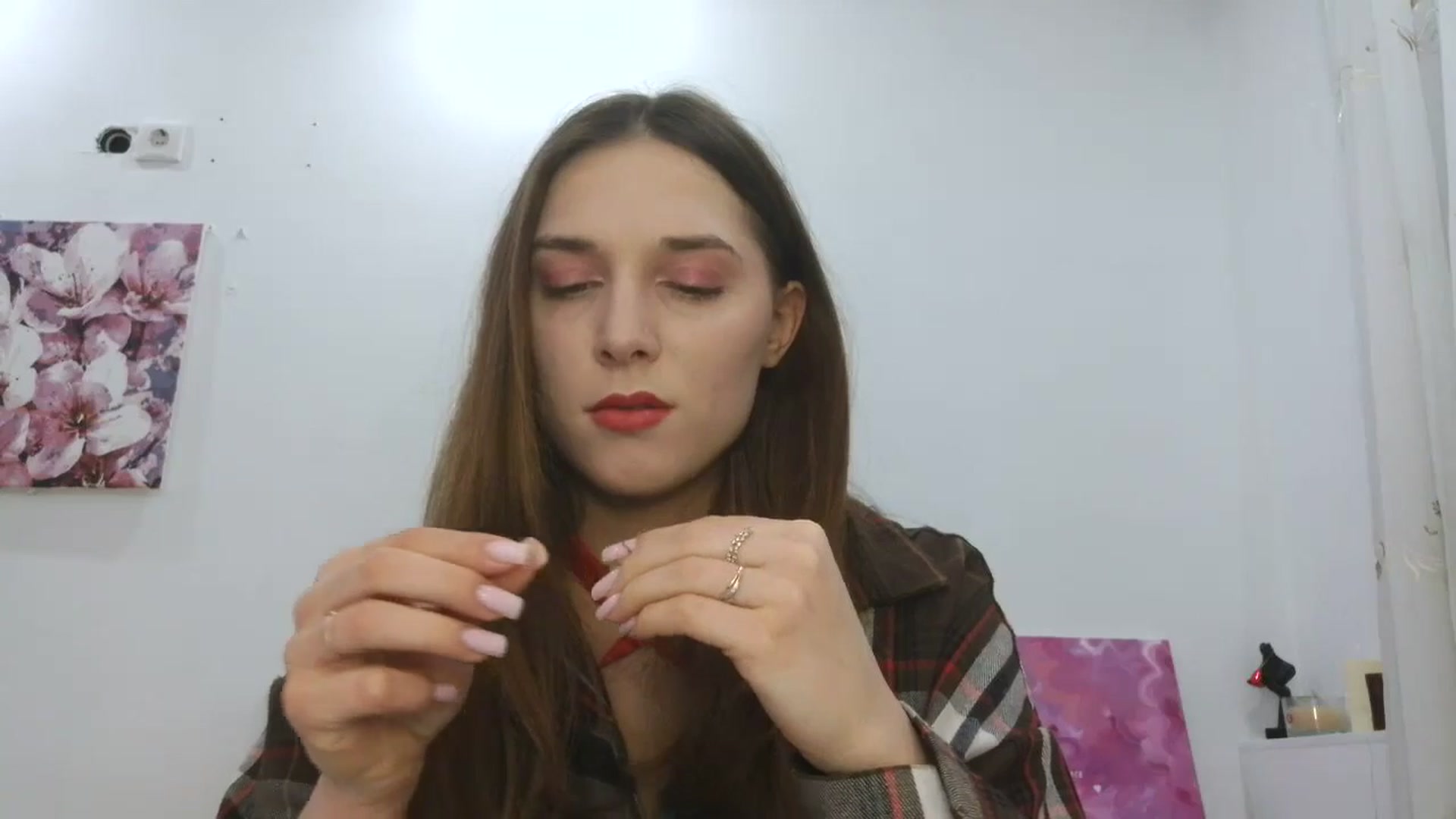 Gallery image thumbnail from HaleyReed's myfreecams stream on, 12/17/2025, 13:30 image 7 of 20