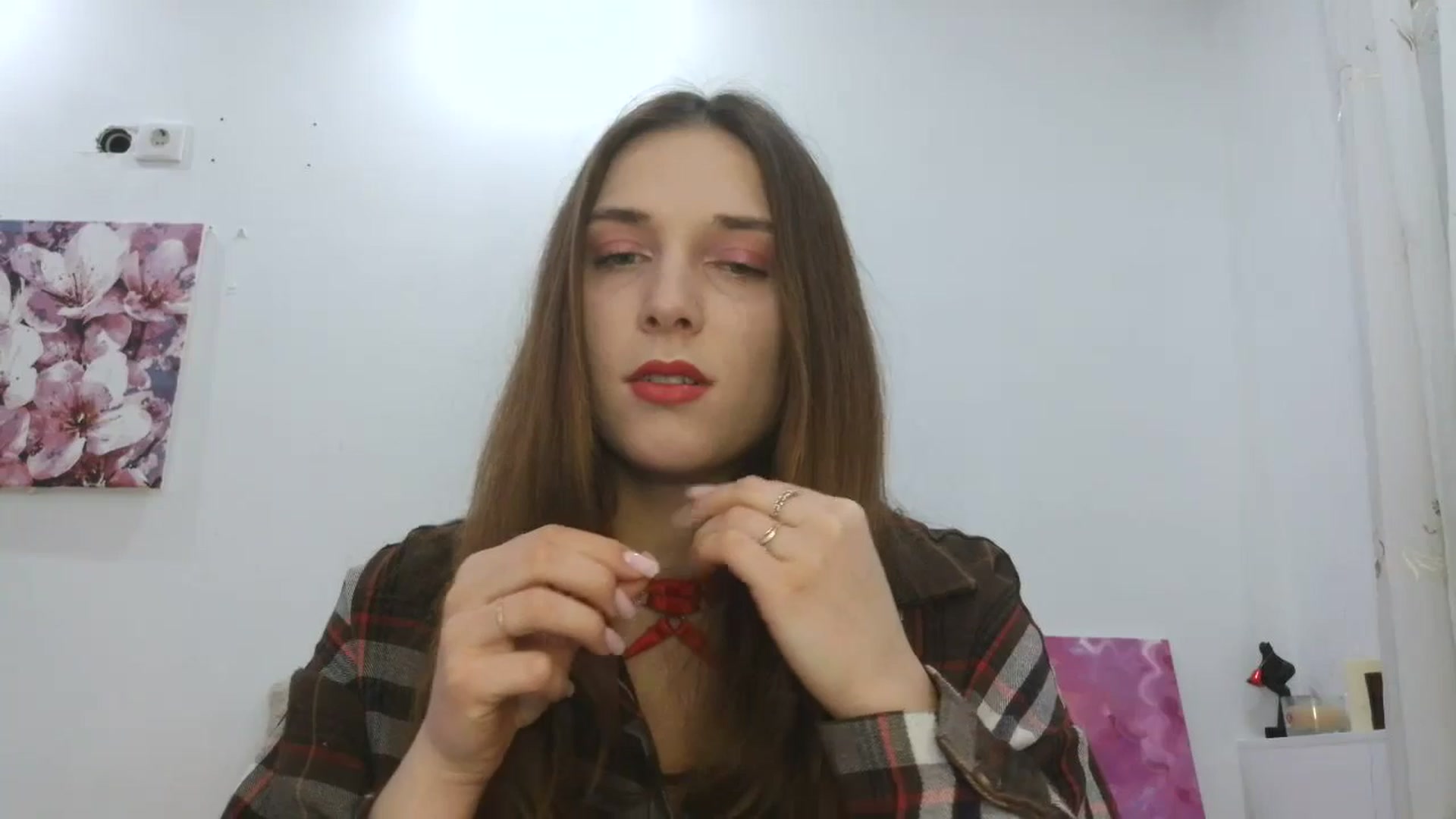 Gallery image thumbnail from HaleyReed's myfreecams stream on, 12/17/2025, 13:30 image 6 of 20