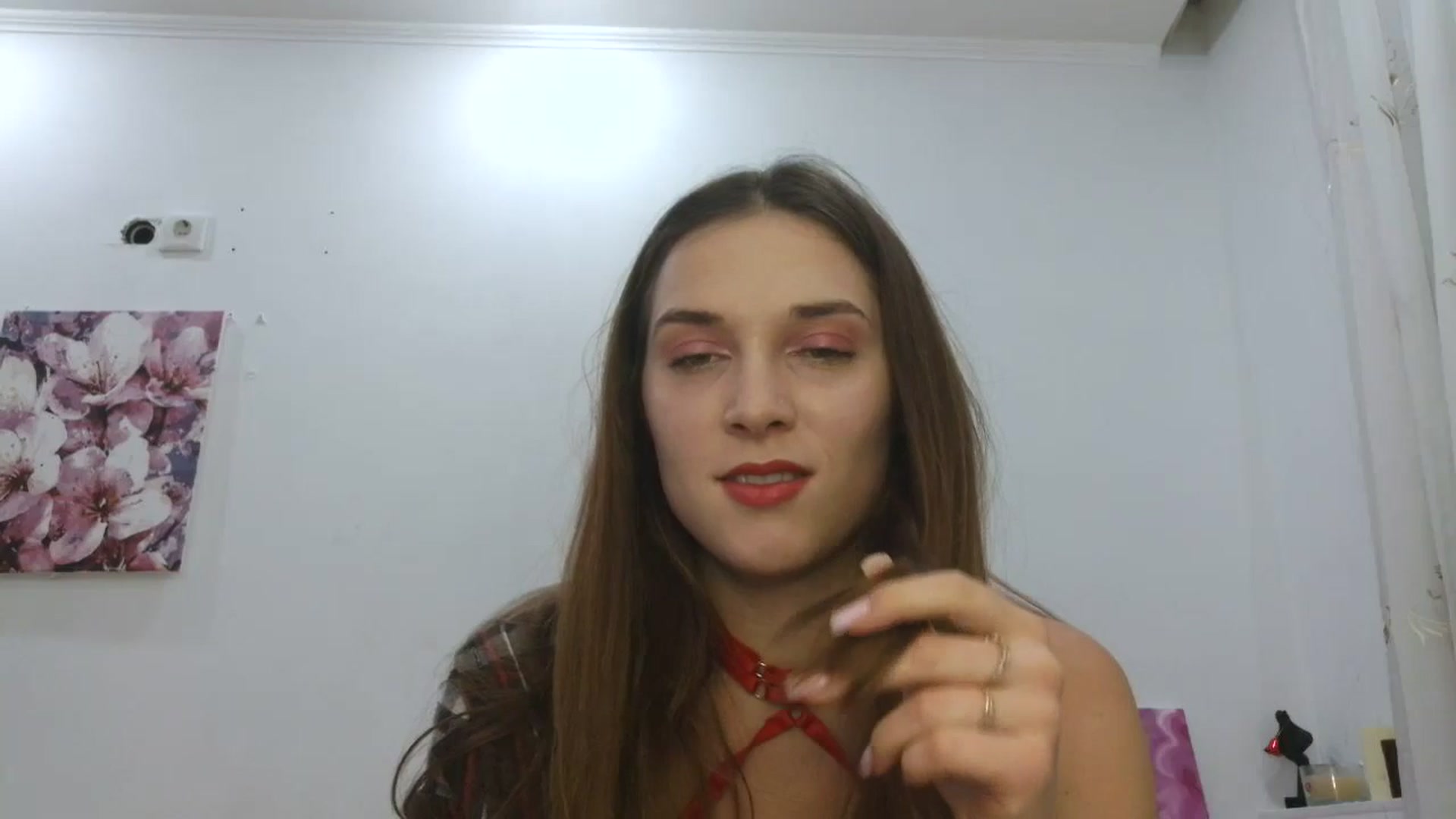 Gallery image thumbnail from HaleyReed's myfreecams stream on, 12/17/2025, 14:03 image 6 of 20