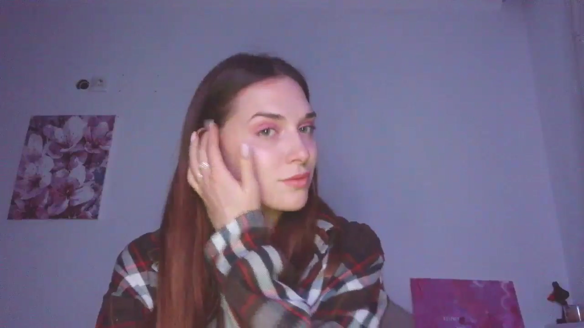 Gallery image thumbnail from HaleyReed's myfreecams stream on, 12/17/2025, 18:04 image 3 of 20