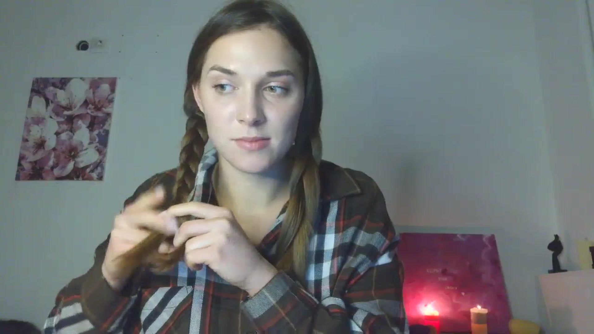 Gallery image thumbnail from HaleyReed's myfreecams stream on, 12/20/2025, 18:20 image 15 of 20