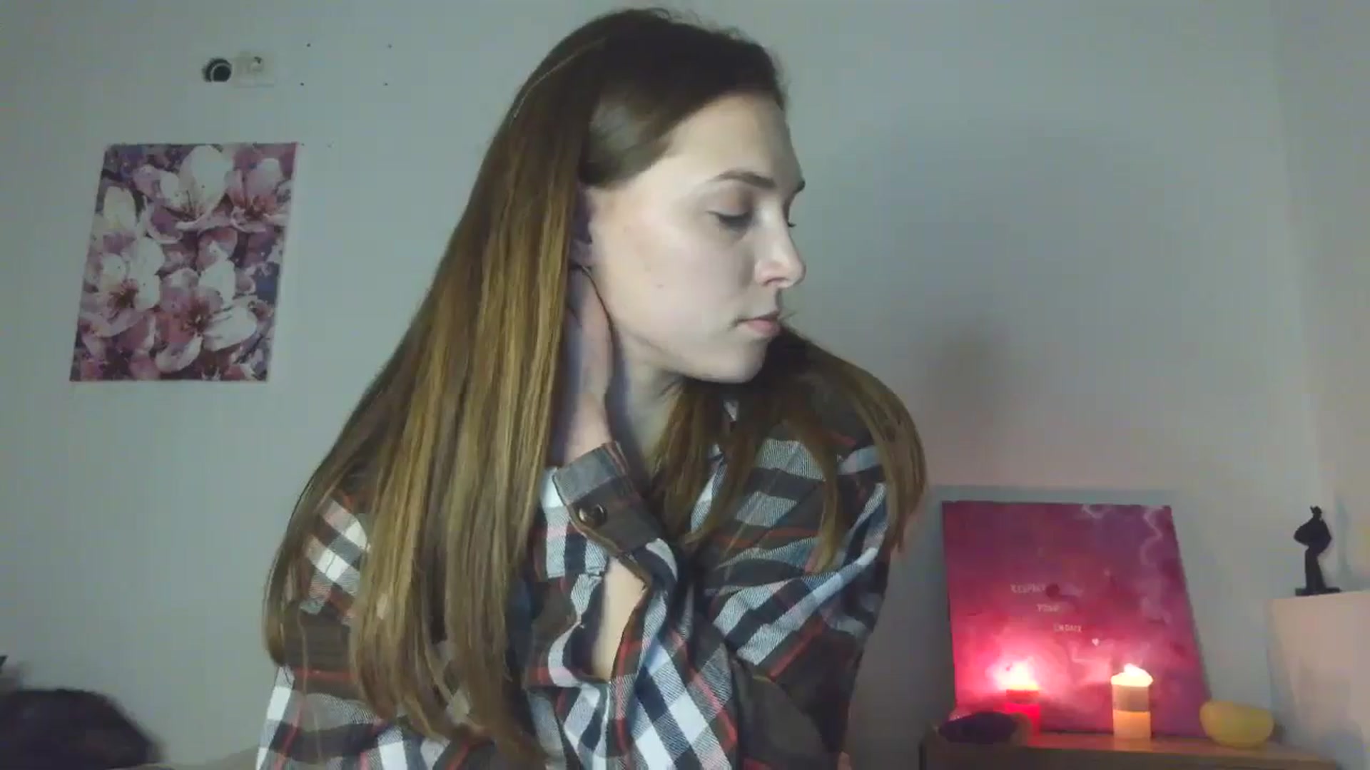 Gallery image thumbnail from HaleyReed's myfreecams stream on, 12/20/2025, 18:20 image 6 of 20