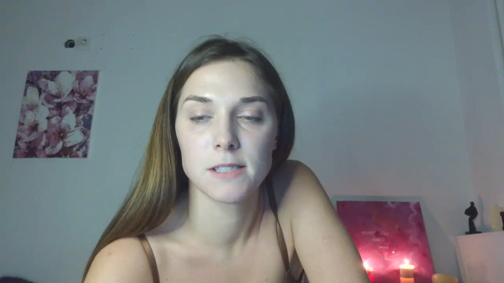 Gallery image thumbnail from HaleyReed's myfreecams stream on, 12/20/2025, 18:20 image 18 of 20