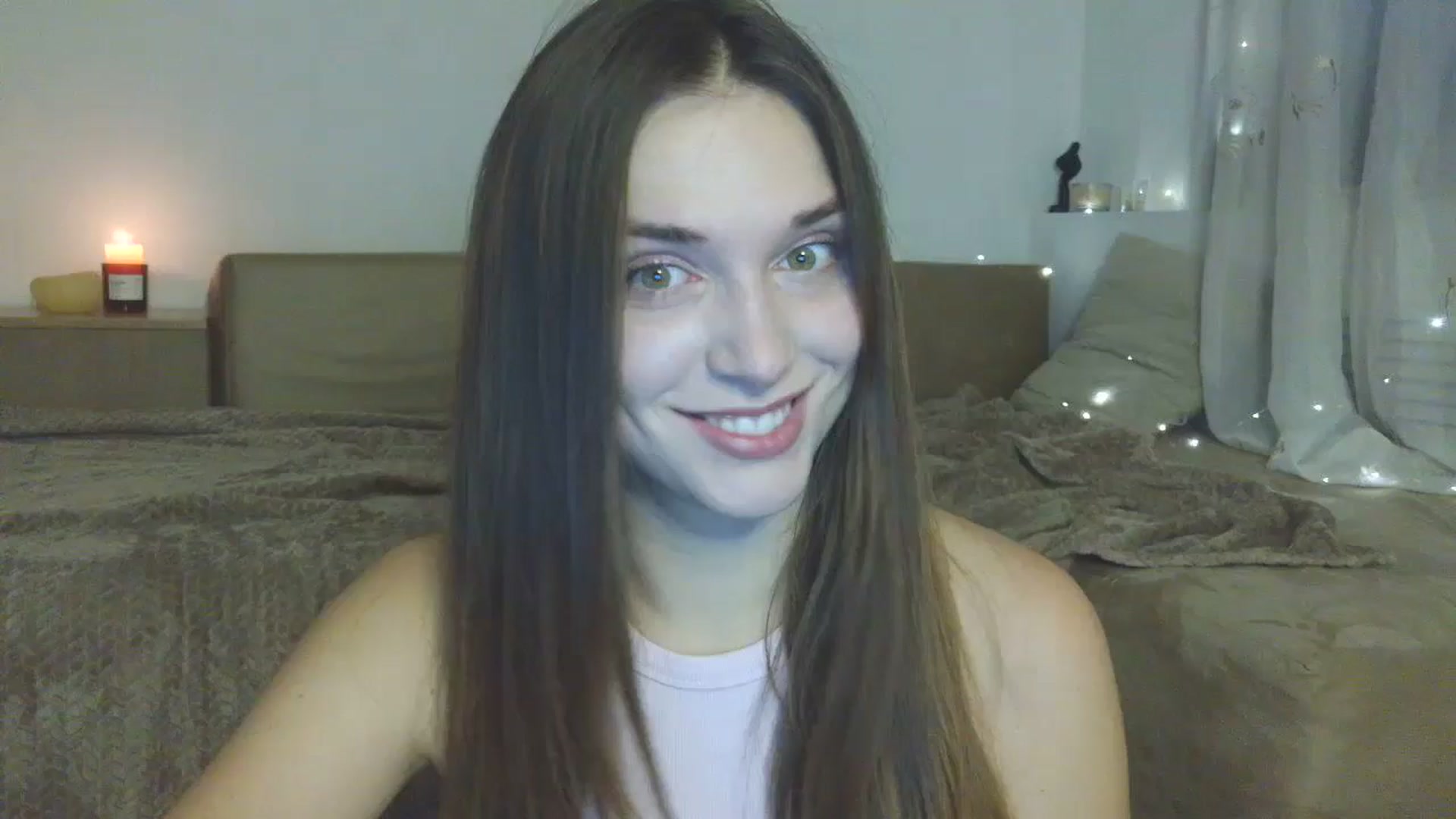 Gallery image thumbnail from HaleyReed's myfreecams stream on, 12/22/2025, 13:58 image 8 of 20
