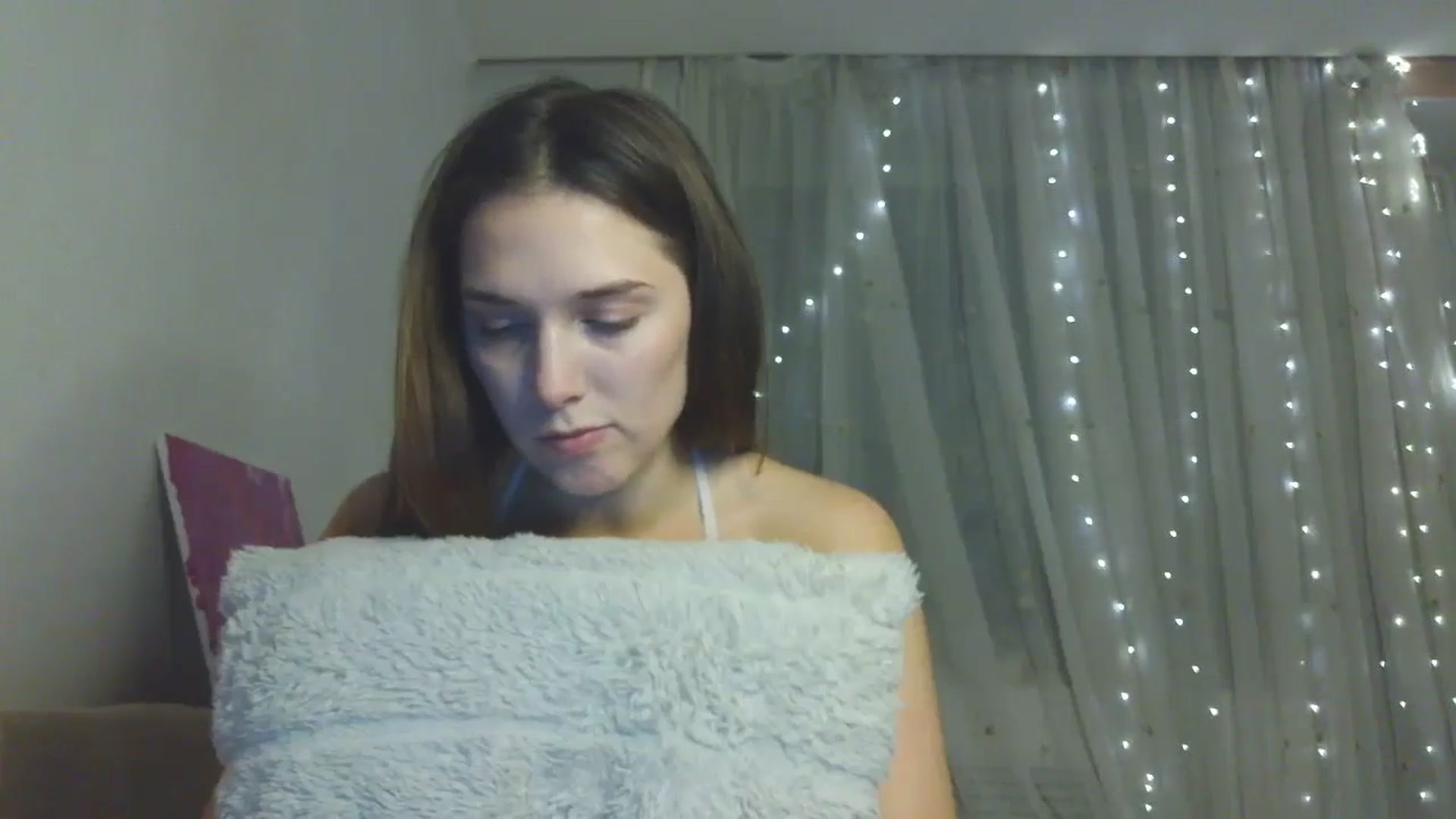 Gallery image thumbnail from HaleyReed's myfreecams stream on, 12/22/2025, 16:30 image 13 of 20