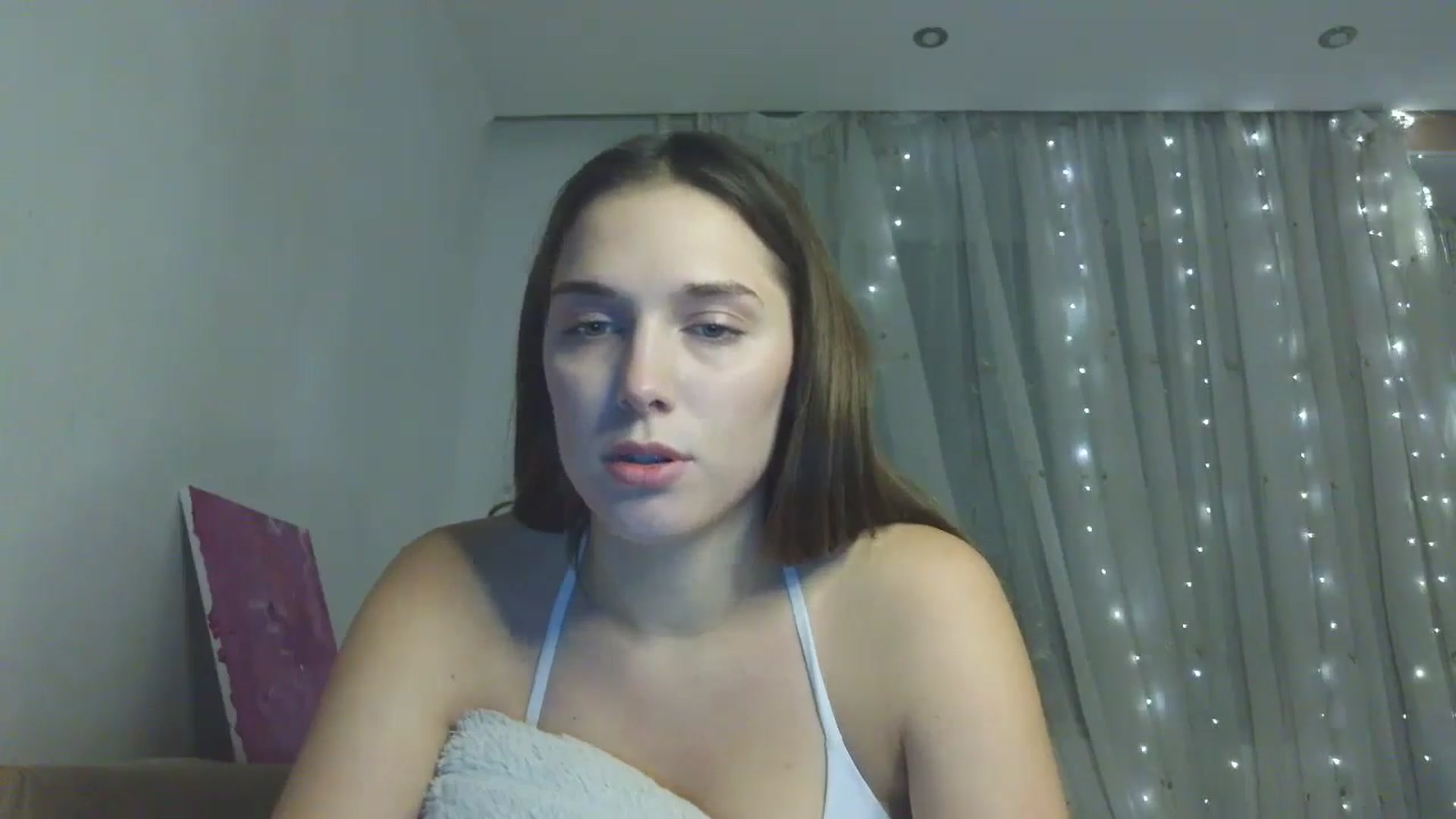 Gallery image thumbnail from HaleyReed's myfreecams stream on, 12/22/2025, 16:30 image 8 of 20