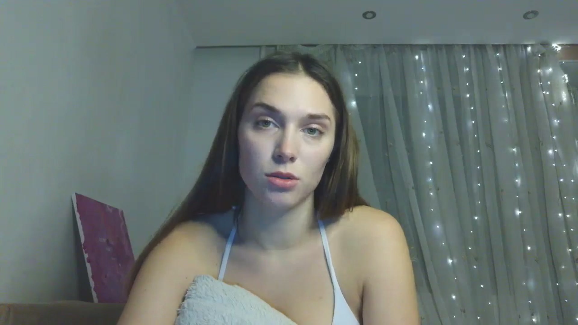 Gallery image thumbnail from HaleyReed's myfreecams stream on, 12/22/2025, 16:30 image 7 of 20