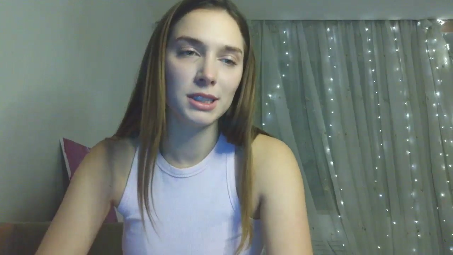 Gallery image thumbnail from HaleyReed's myfreecams stream on, 12/22/2025, 17:15 image 4 of 20