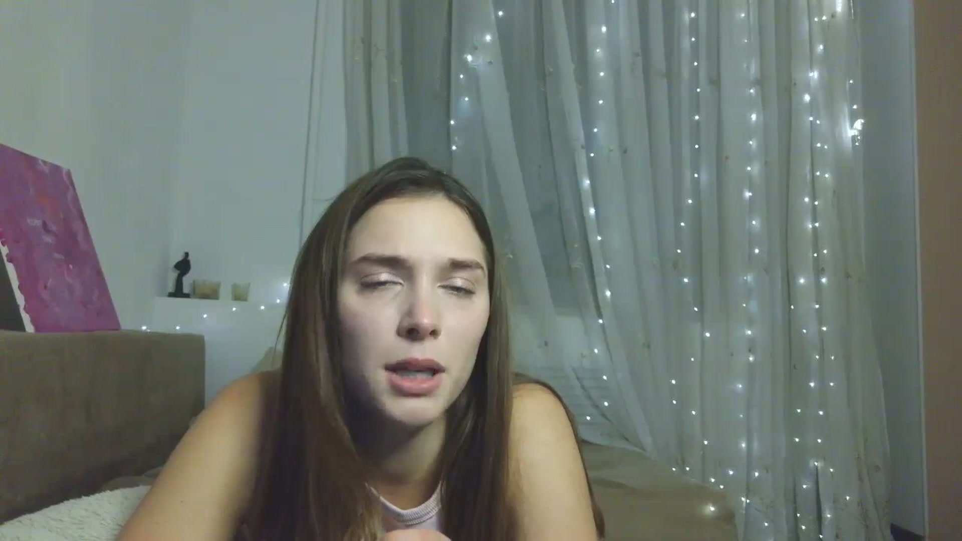 Gallery image thumbnail from HaleyReed's myfreecams stream on, 12/22/2025, 17:15 image 12 of 20