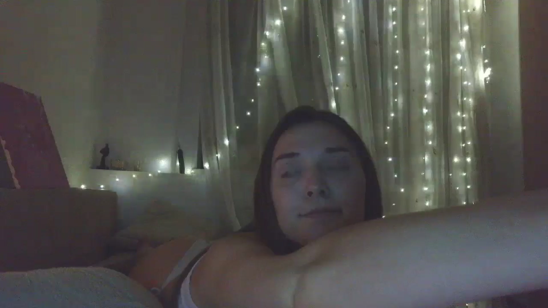 Gallery image thumbnail from HaleyReed's myfreecams stream on, 12/22/2025, 17:15 image 13 of 20