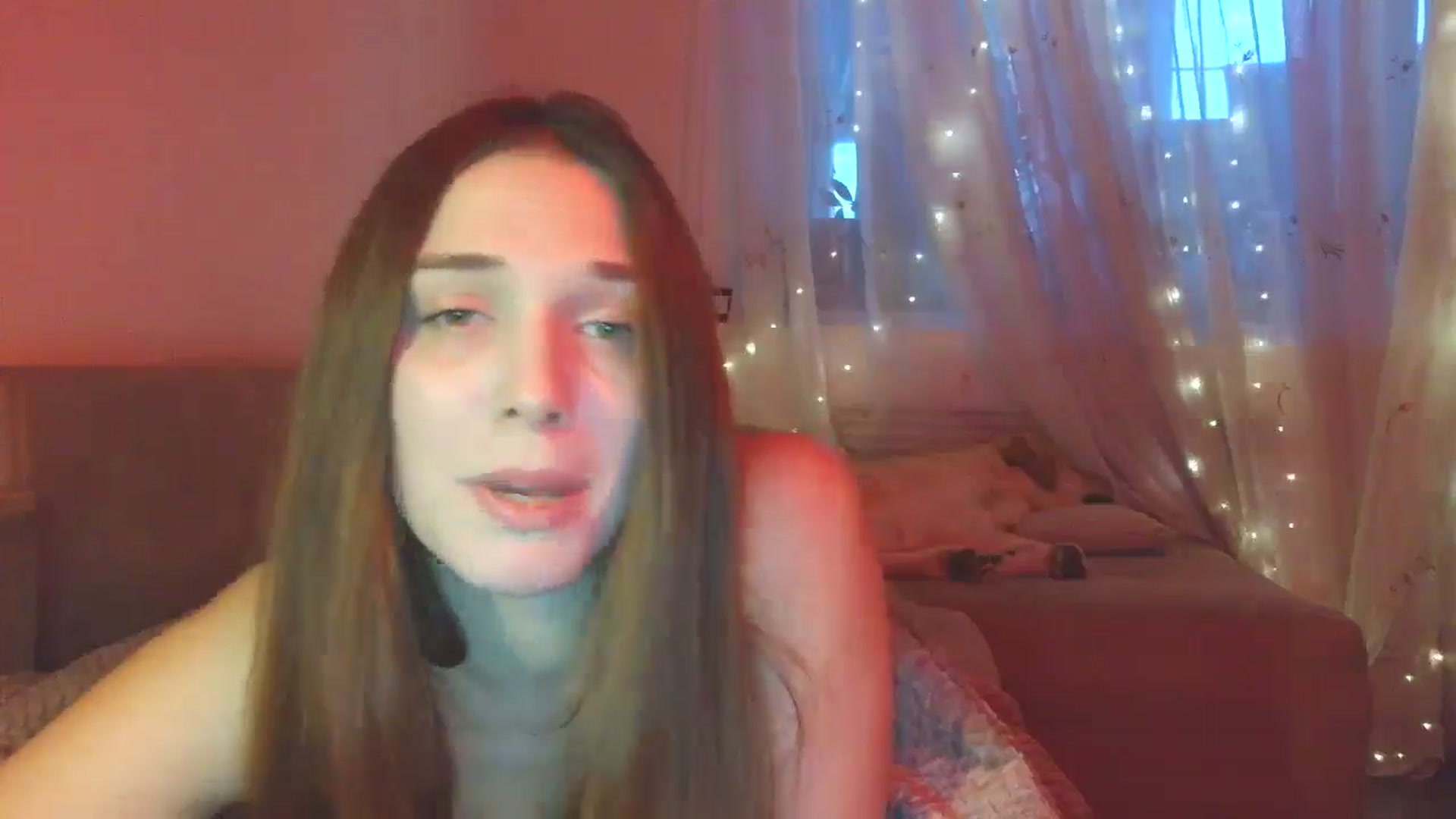 Gallery image thumbnail from HaleyReed's myfreecams stream on, 12/25/2025, 13:20 image 17 of 20