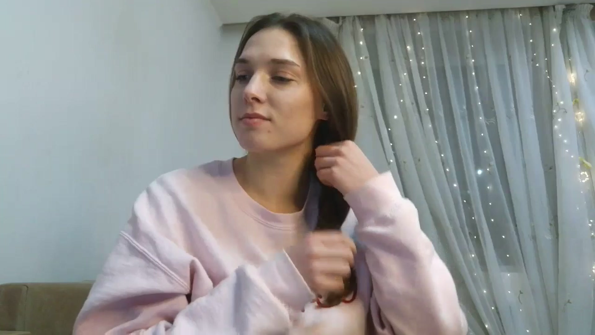 Gallery image thumbnail from HaleyReed's myfreecams stream on, 12/25/2025, 15:05 image 17 of 20