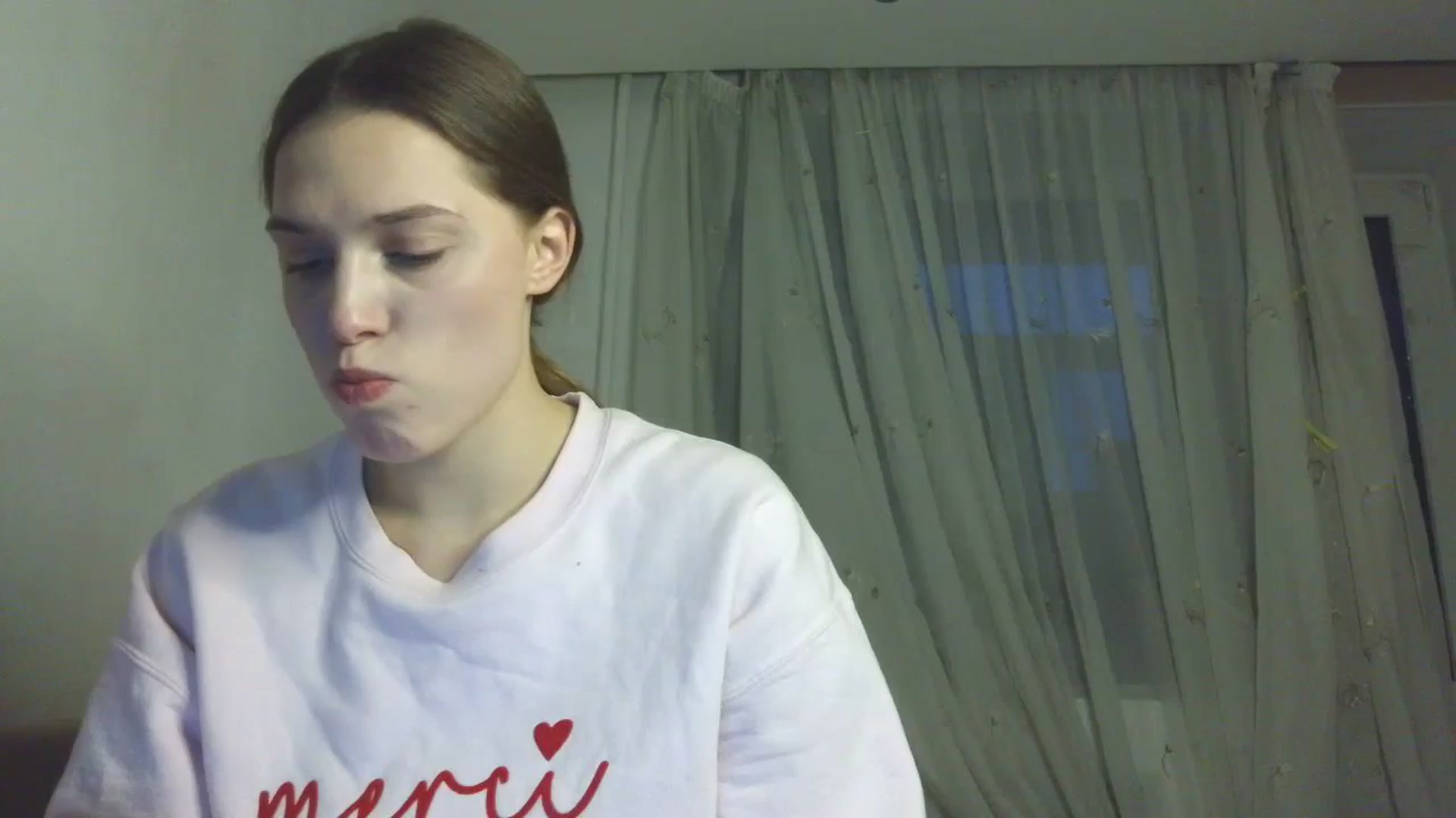 Gallery image thumbnail from HaleyReed's myfreecams stream on, 12/25/2025, 15:05 image 1 of 20