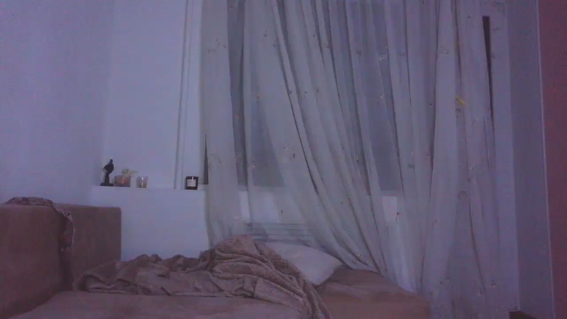 Gallery image thumbnail from HaleyReed's myfreecams stream on, 12/25/2025, 16:56 image 15 of 20