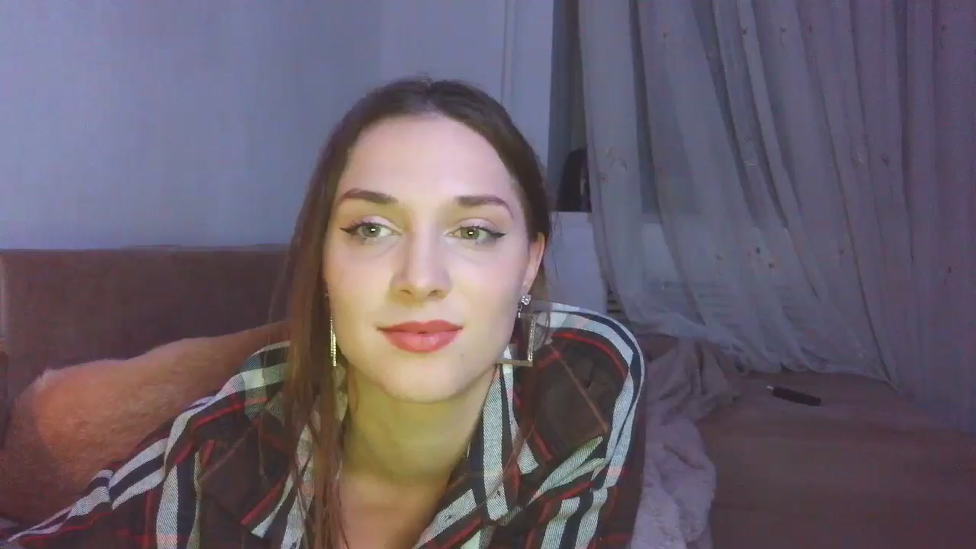 Gallery image thumbnail from HaleyReed's myfreecams stream on, 12/26/2025, 17:02 image 5 of 20