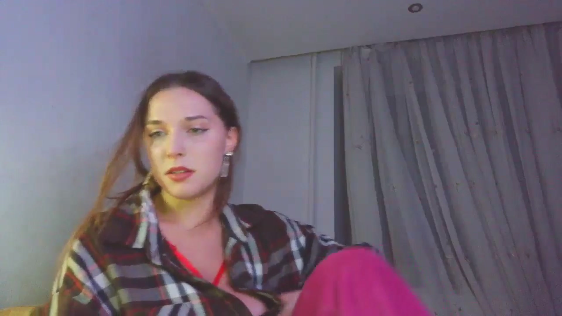 Gallery image thumbnail from HaleyReed's myfreecams stream on, 12/26/2025, 17:02 image 8 of 20