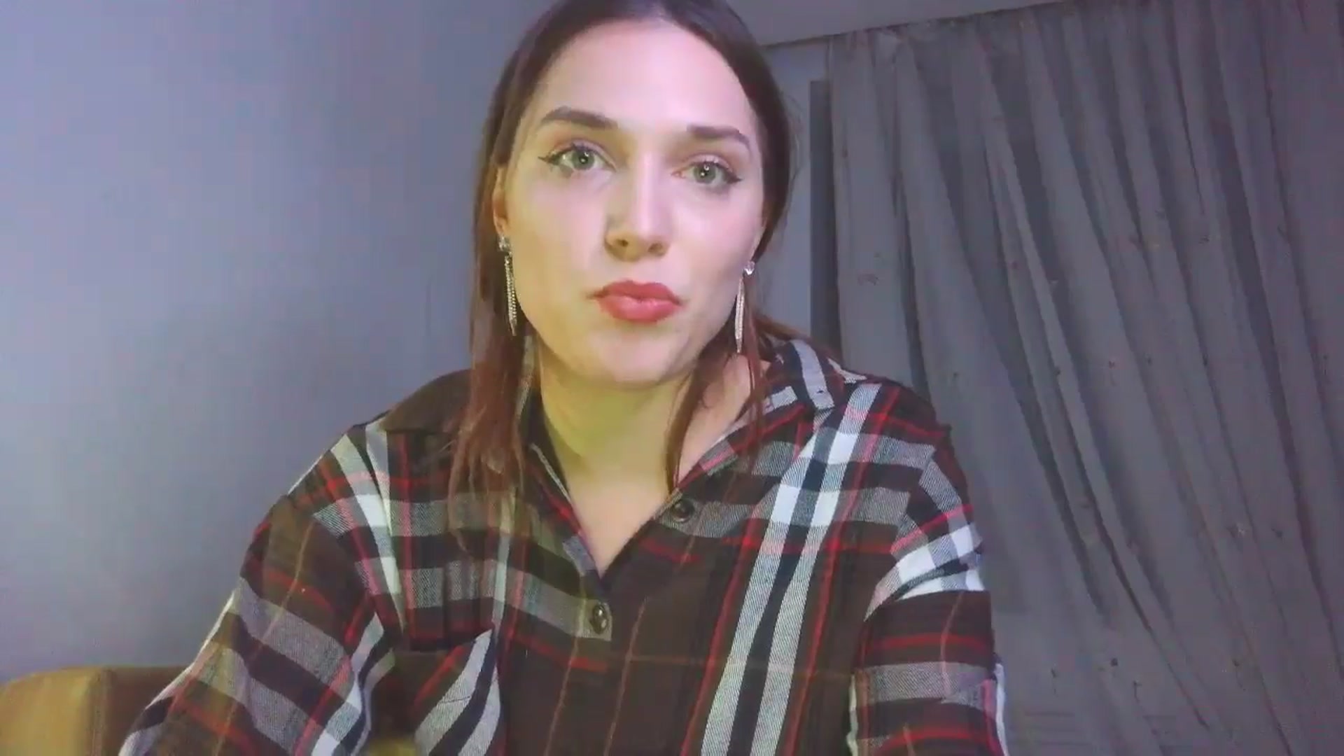 Gallery image thumbnail from HaleyReed's myfreecams stream on, 12/26/2025, 17:02 image 13 of 20