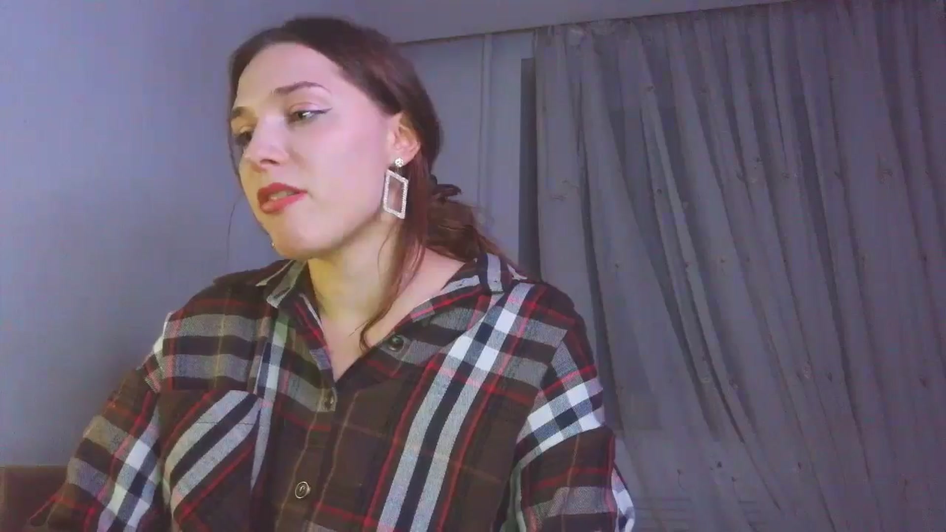 Gallery image thumbnail from HaleyReed's myfreecams stream on, 12/26/2025, 17:02 image 17 of 20