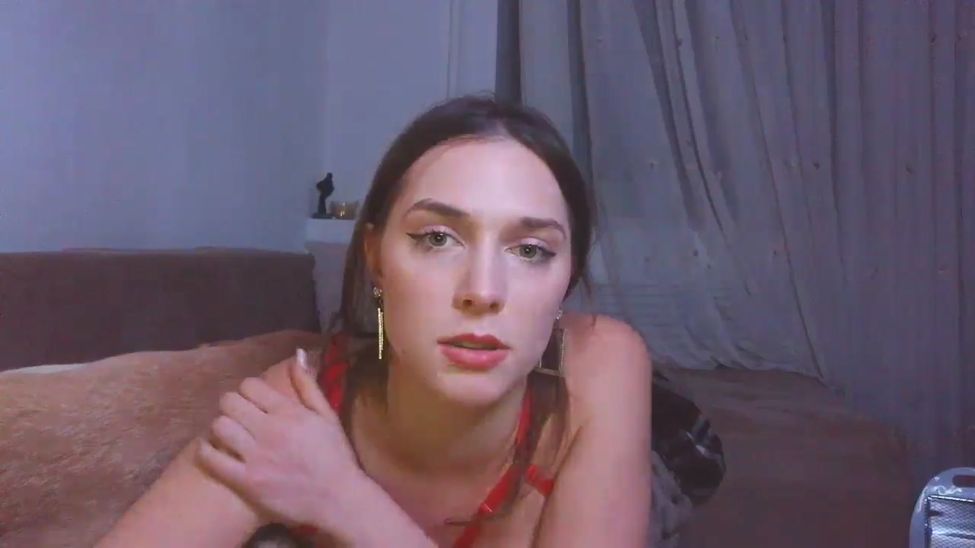 Gallery image thumbnail from HaleyReed's myfreecams stream on, 12/26/2025, 18:03 image 7 of 20