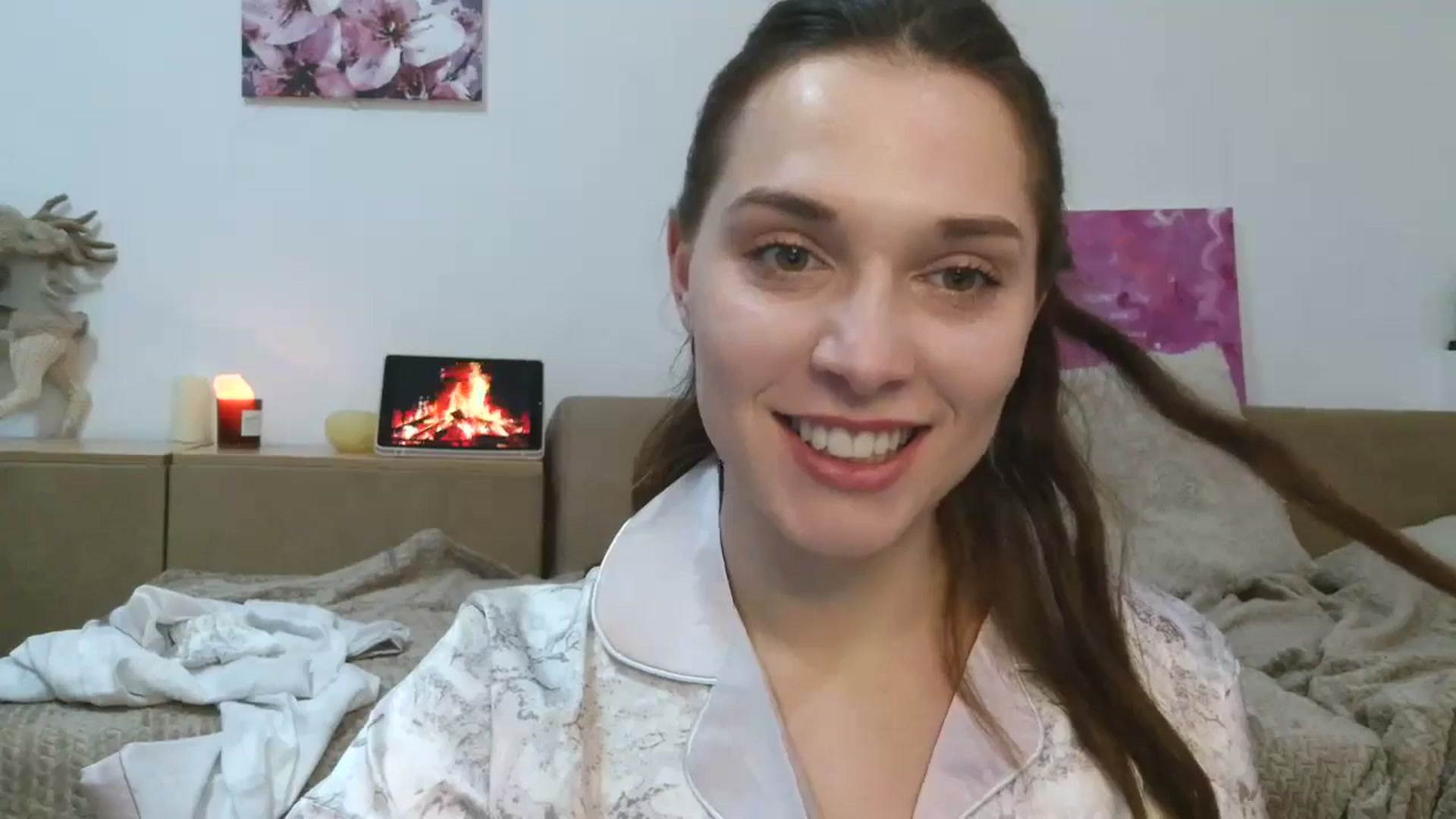 Gallery image thumbnail from HaleyReed's myfreecams stream on, 12/28/2025, 17:16 image 14 of 20