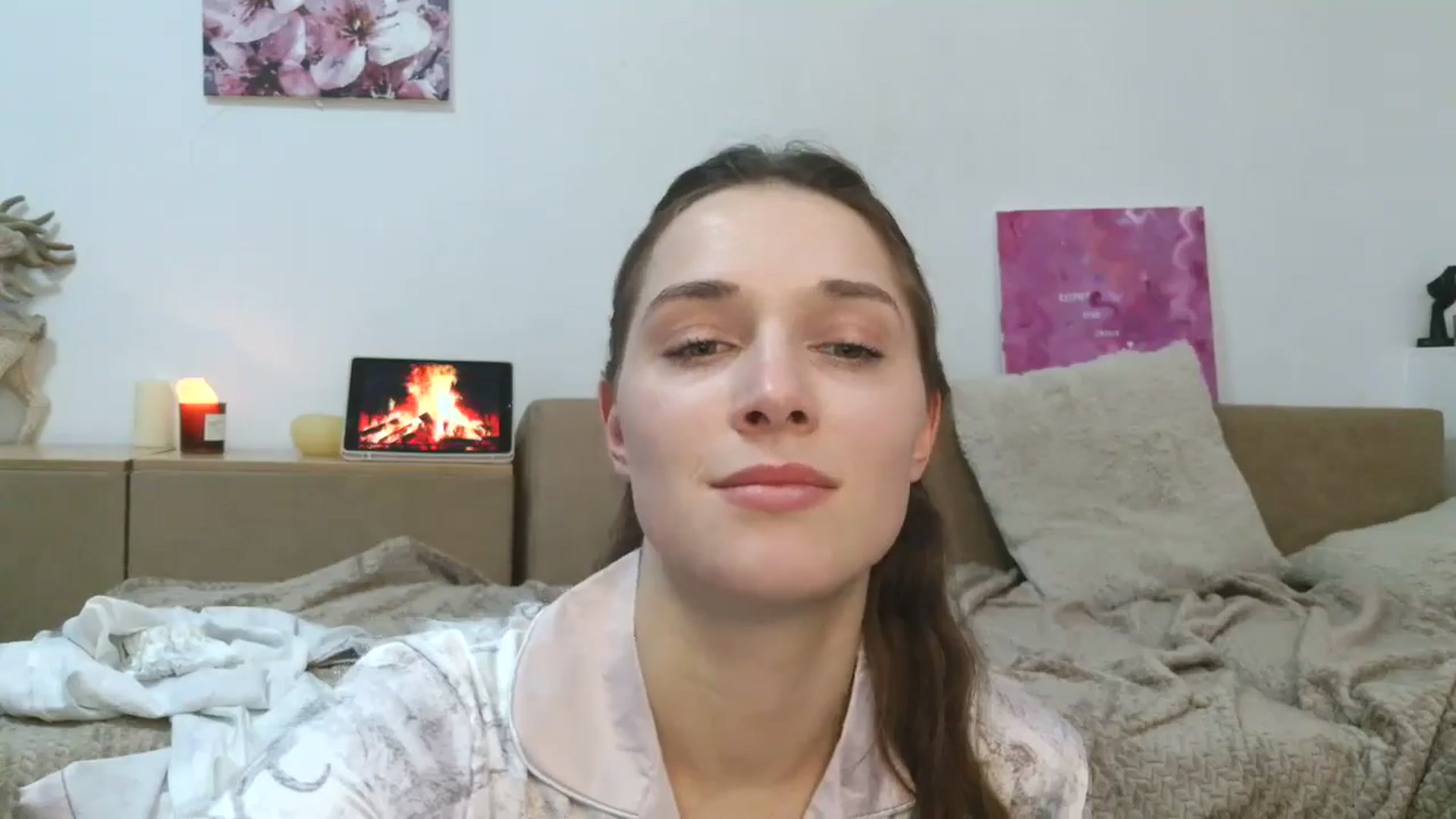 Gallery image thumbnail from HaleyReed's myfreecams stream on, 12/28/2025, 17:16 image 9 of 20