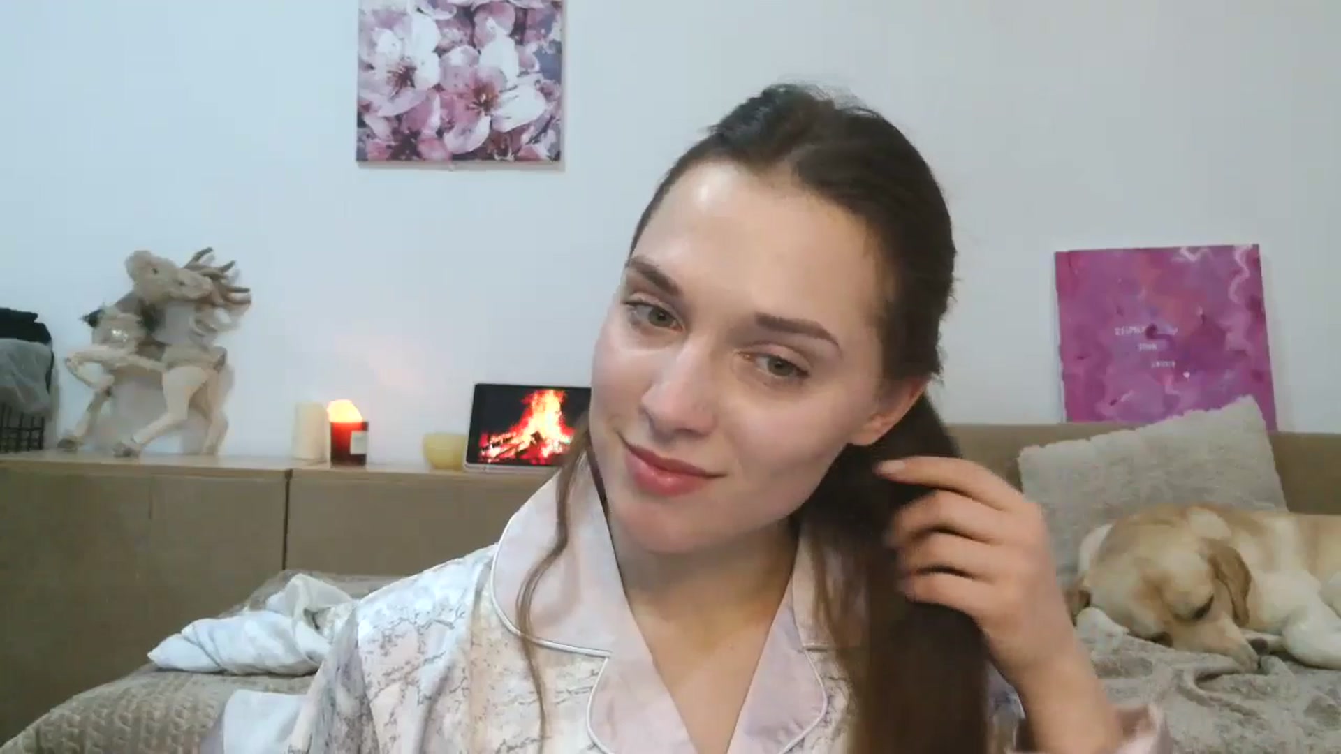 Gallery image thumbnail from HaleyReed's myfreecams stream on, 12/28/2025, 18:10 image 6 of 20