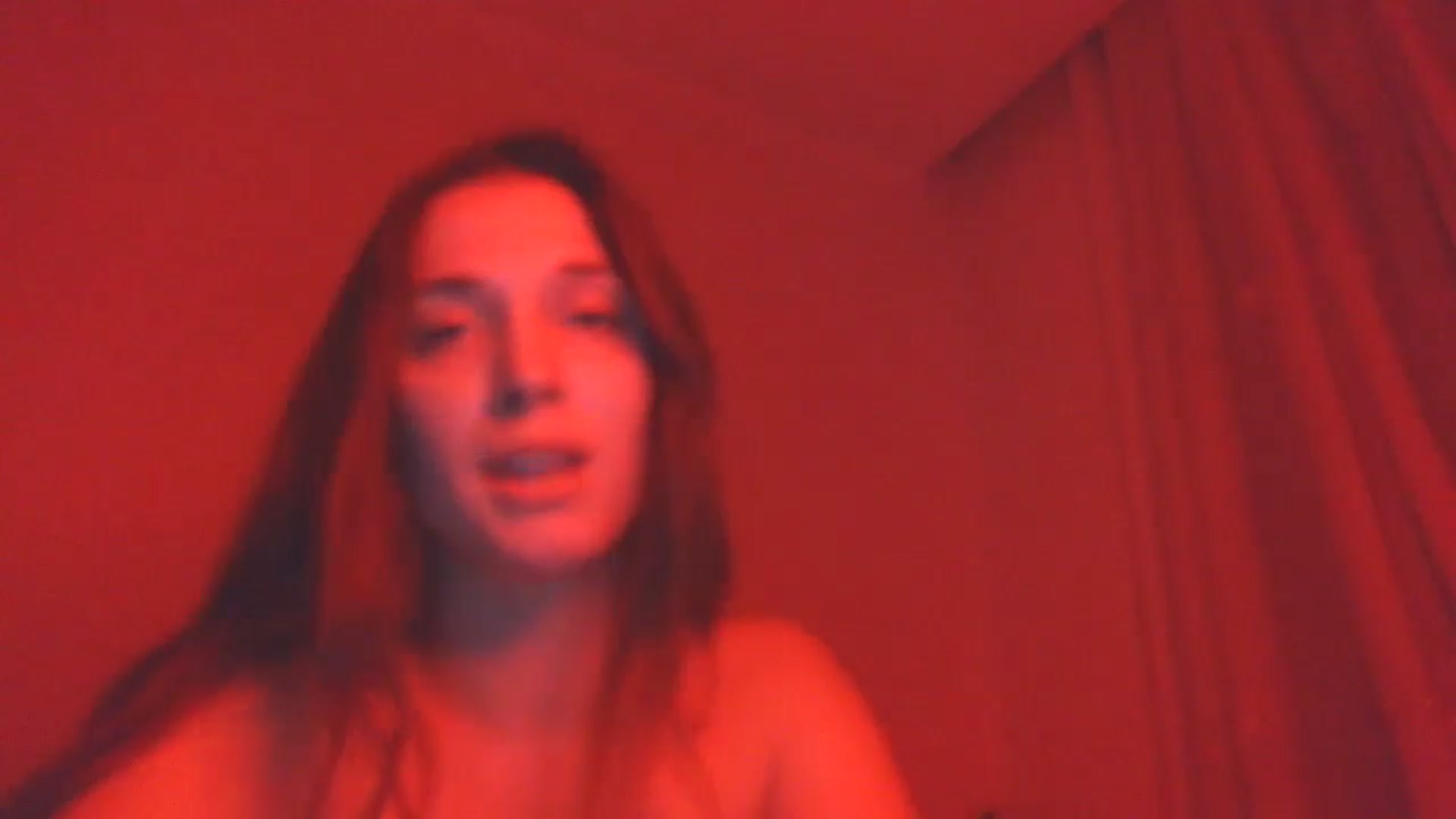 Gallery image thumbnail from HaleyReed's myfreecams stream on, 12/28/2025, 18:32 image 4 of 20