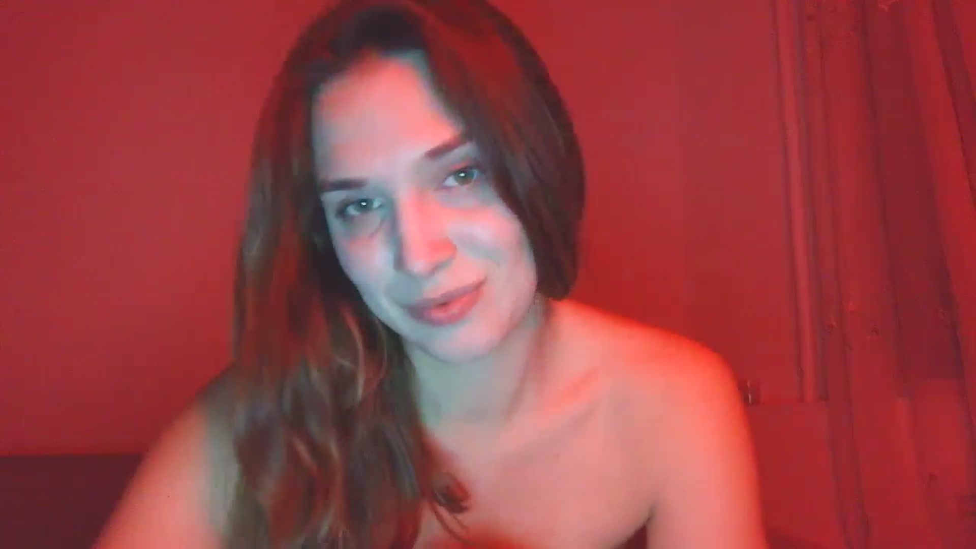 Gallery image thumbnail from HaleyReed's myfreecams stream on, 12/28/2025, 18:32 image 17 of 20