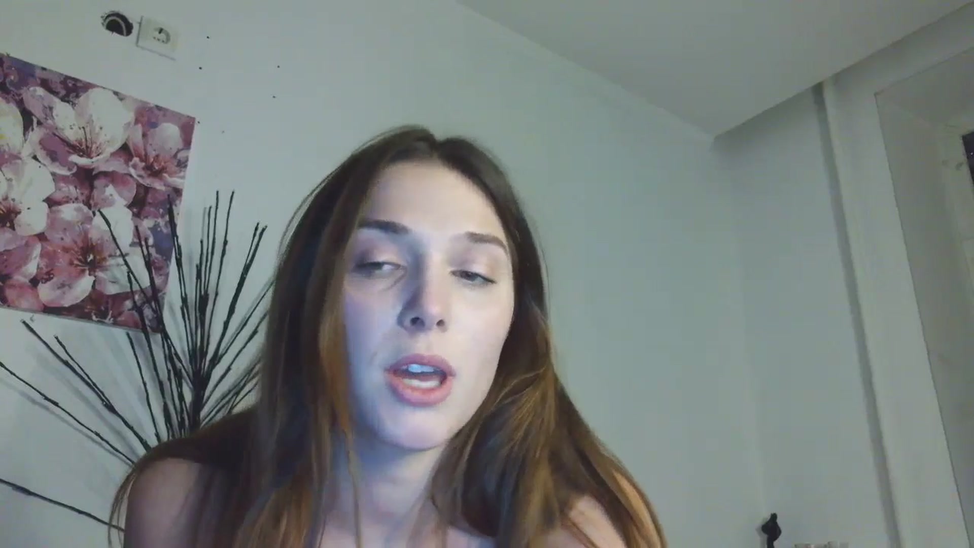 Gallery image thumbnail from HaleyReed's myfreecams stream on, 01/05/2026, 16:06 image 19 of 20