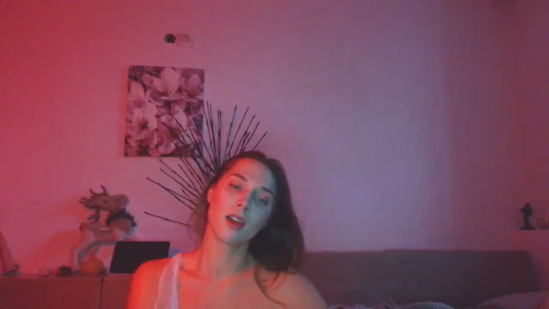 Gallery image thumbnail from HaleyReed's myfreecams stream on, 01/07/2026, 13:49 image 11 of 20
