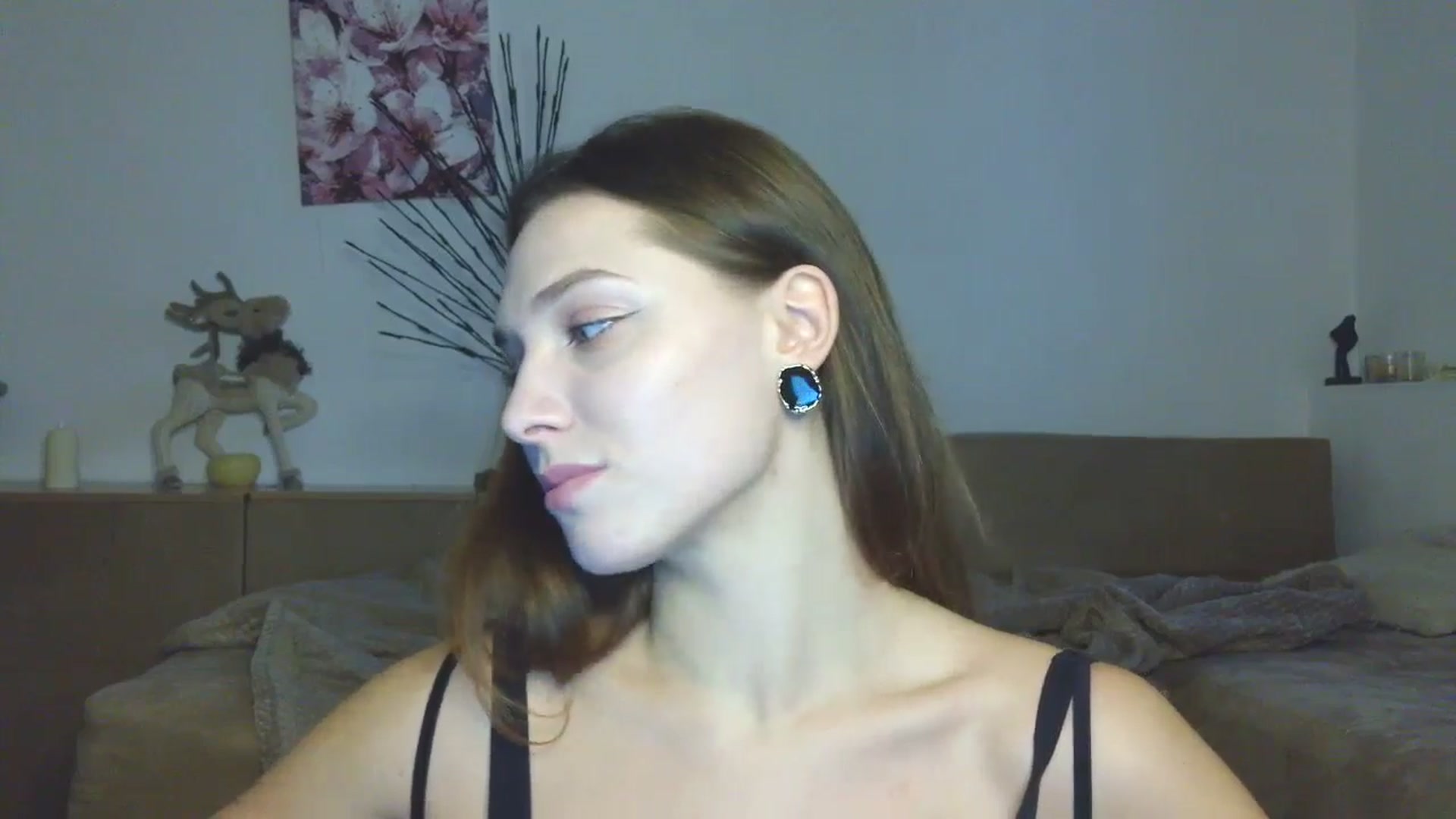 Gallery image thumbnail from HaleyReed's myfreecams stream on, 01/09/2026, 13:46 image 13 of 20