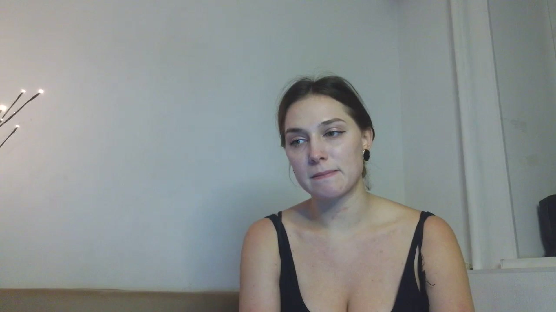 Gallery image thumbnail from HaleyReed's myfreecams stream on, 01/09/2026, 16:54 image 7 of 20