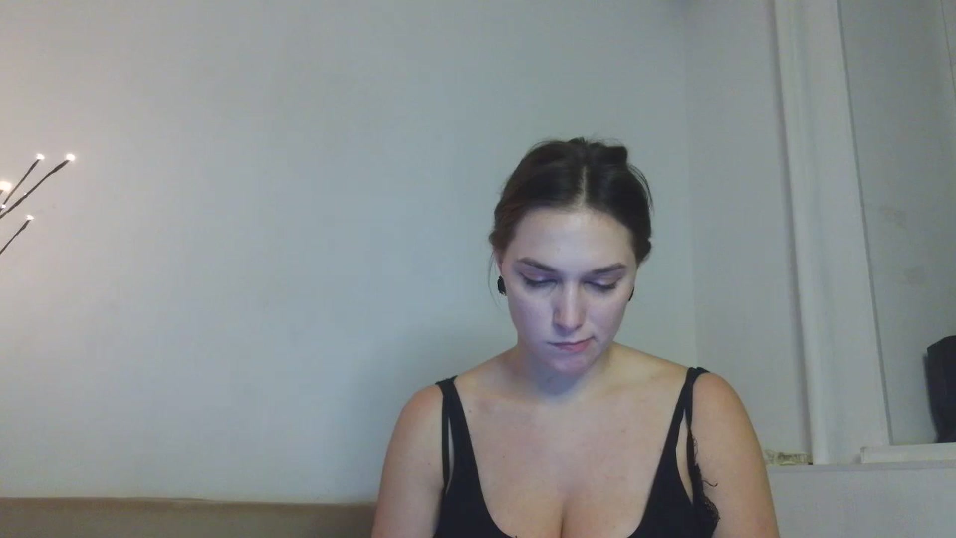 Gallery image thumbnail from HaleyReed's myfreecams stream on, 01/09/2026, 16:54 image 10 of 20