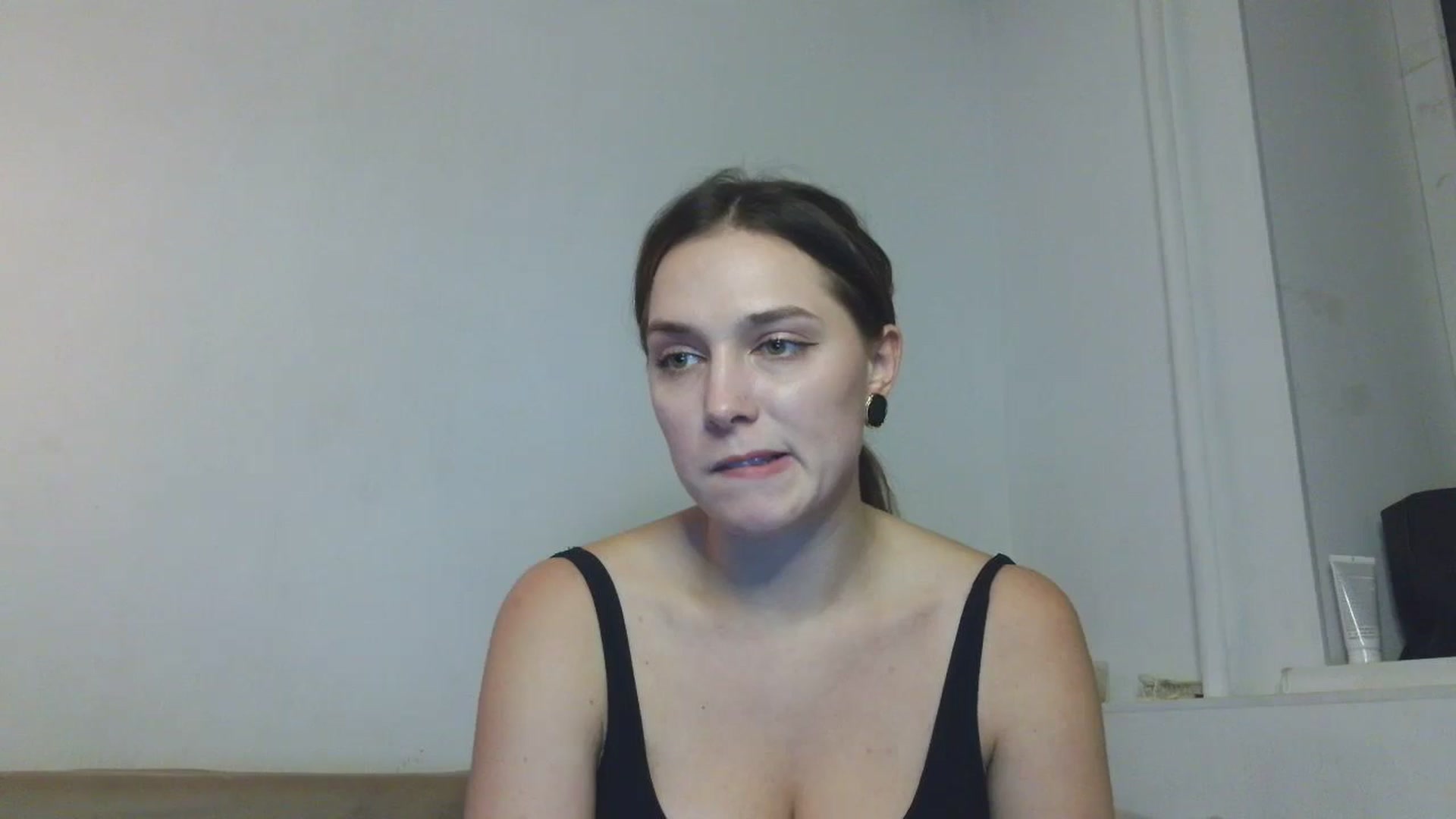Gallery image thumbnail from HaleyReed's myfreecams stream on, 01/09/2026, 18:11 image 6 of 20