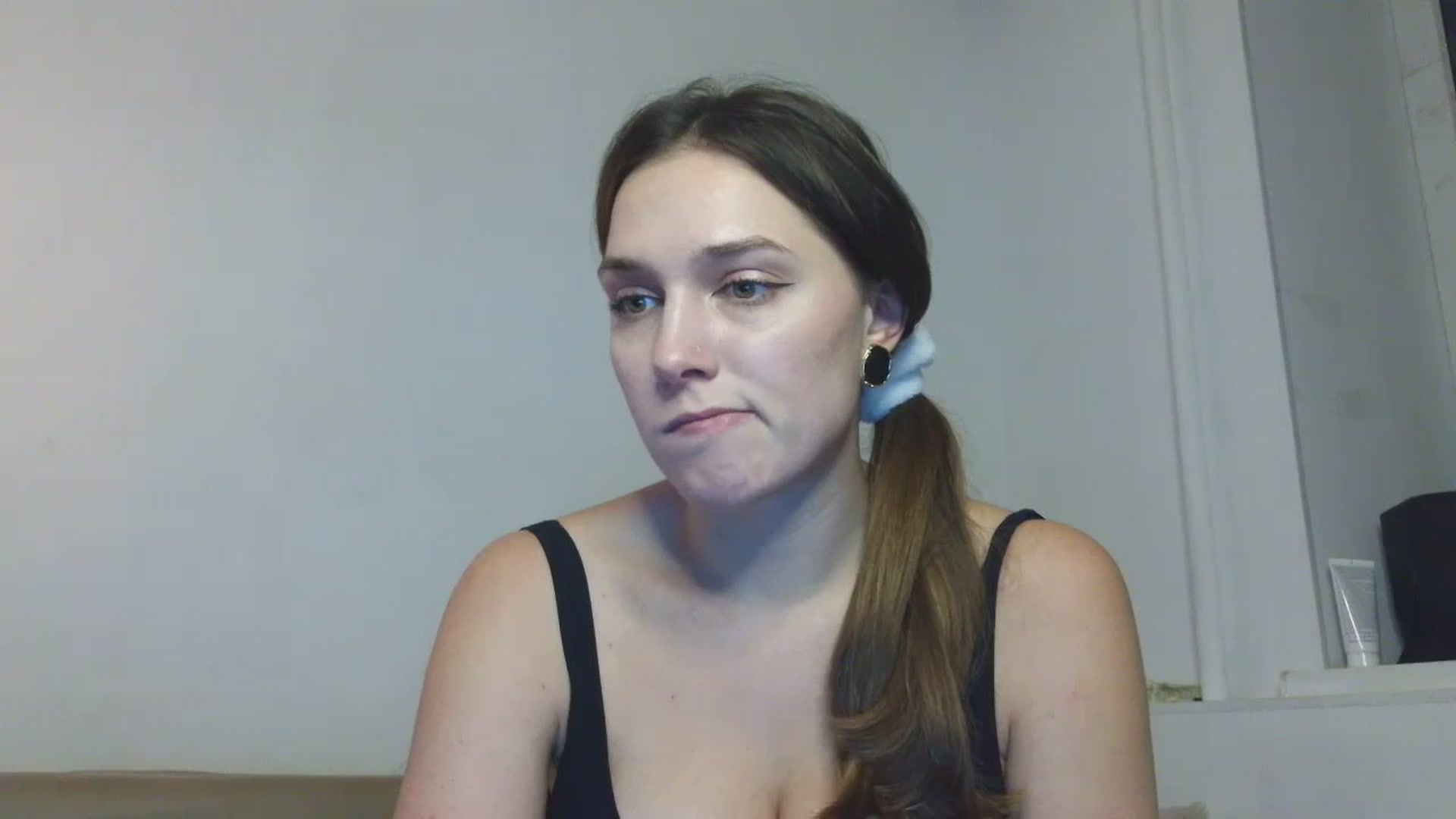 Gallery image thumbnail from HaleyReed's myfreecams stream on, 01/09/2026, 18:11 image 15 of 20