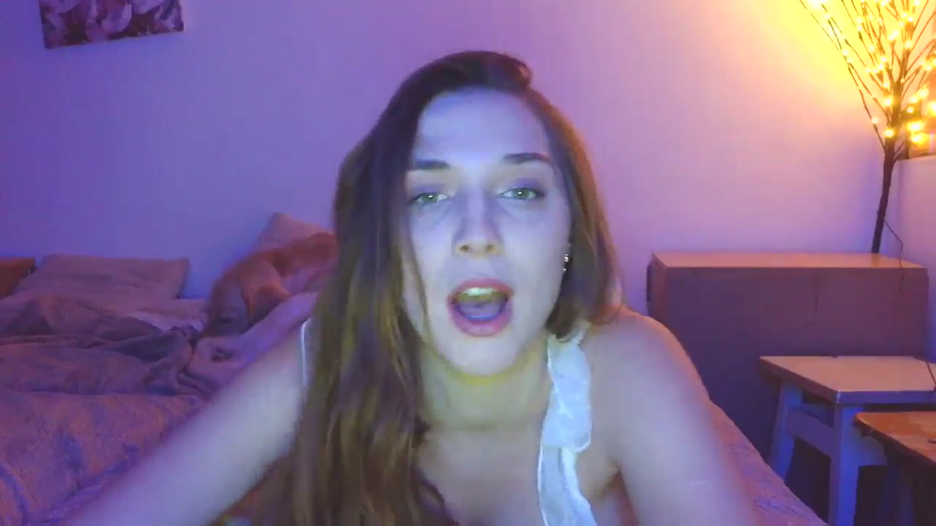 Gallery image thumbnail from HaleyReed's myfreecams stream on, 01/11/2026, 15:44 image 7 of 20