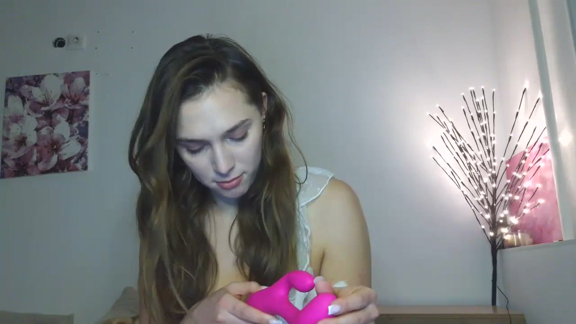 Gallery image thumbnail from HaleyReed's myfreecams stream on, 01/11/2026, 15:44 image 14 of 20