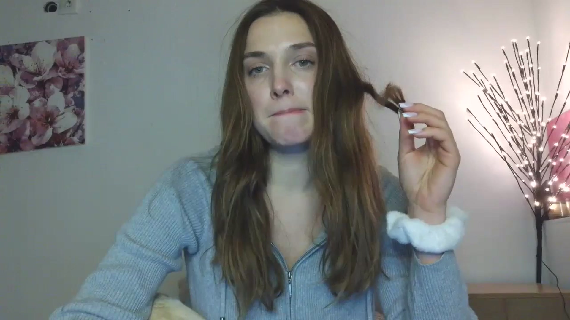 Gallery image thumbnail from HaleyReed's myfreecams stream on, 01/11/2026, 18:52 image 17 of 20
