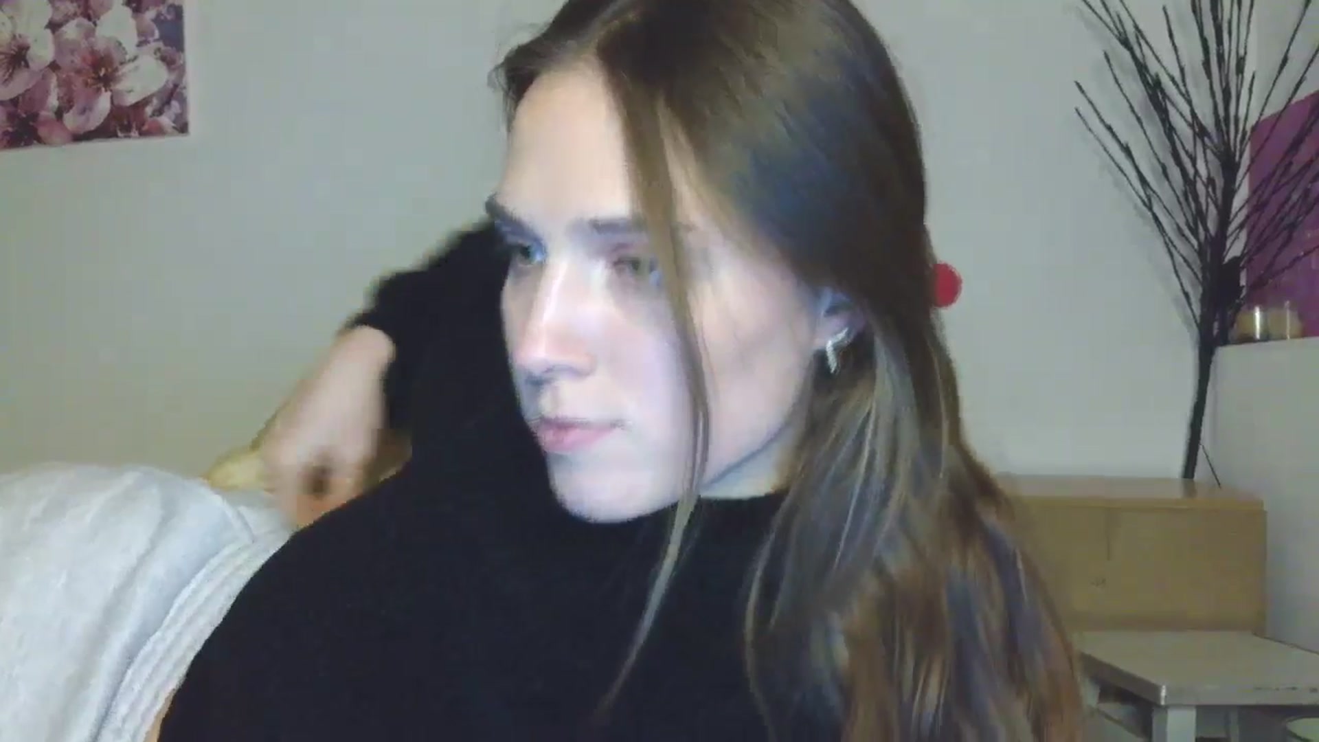Gallery image thumbnail from HaleyReed's myfreecams stream on, 01/12/2026, 16:50 image 13 of 20