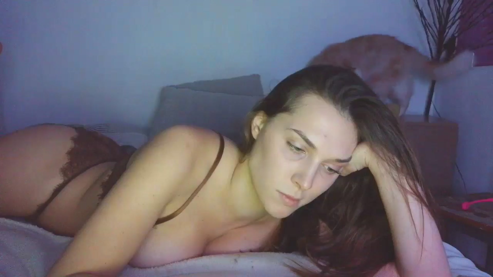 Gallery image thumbnail from HaleyReed's myfreecams stream on, 01/14/2026, 15:16 image 14 of 20