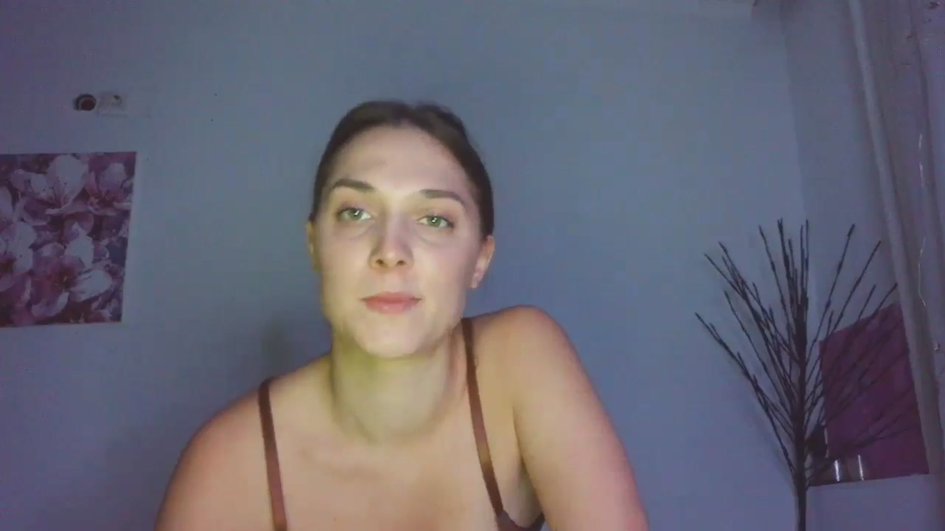 Gallery image thumbnail from HaleyReed's myfreecams stream on, 01/14/2026, 16:54 image 9 of 20