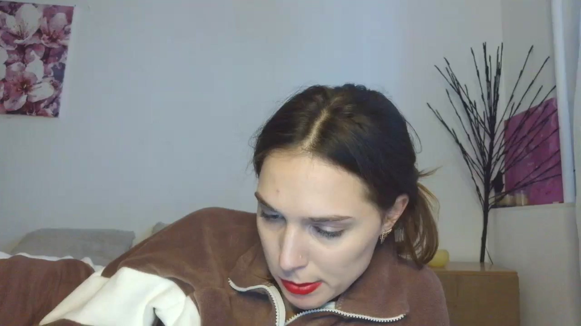 Gallery image thumbnail from HaleyReed's myfreecams stream on, 01/15/2026, 13:39 image 10 of 20