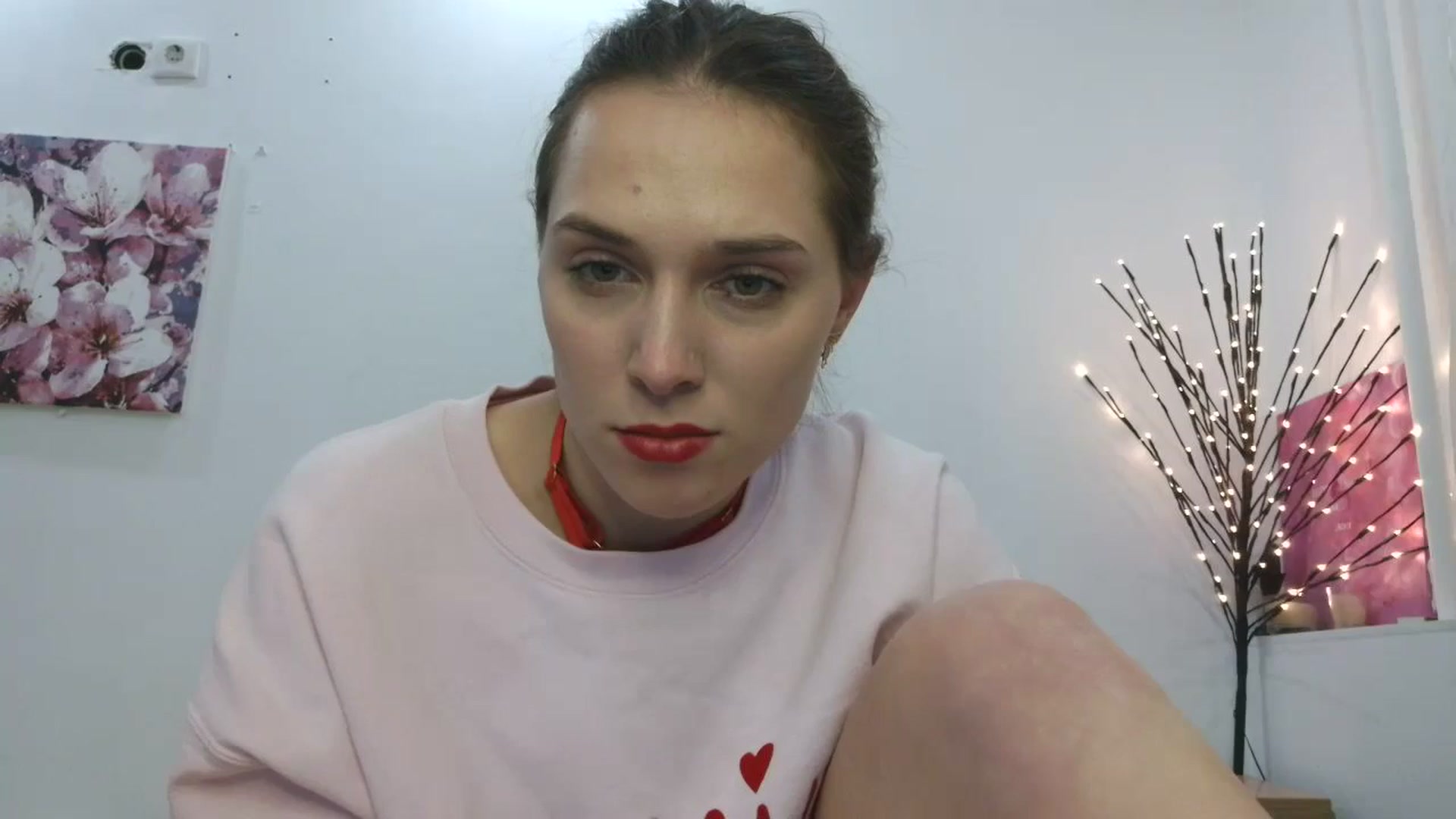 Gallery image thumbnail from HaleyReed's myfreecams stream on, 01/15/2026, 16:40 image 16 of 20