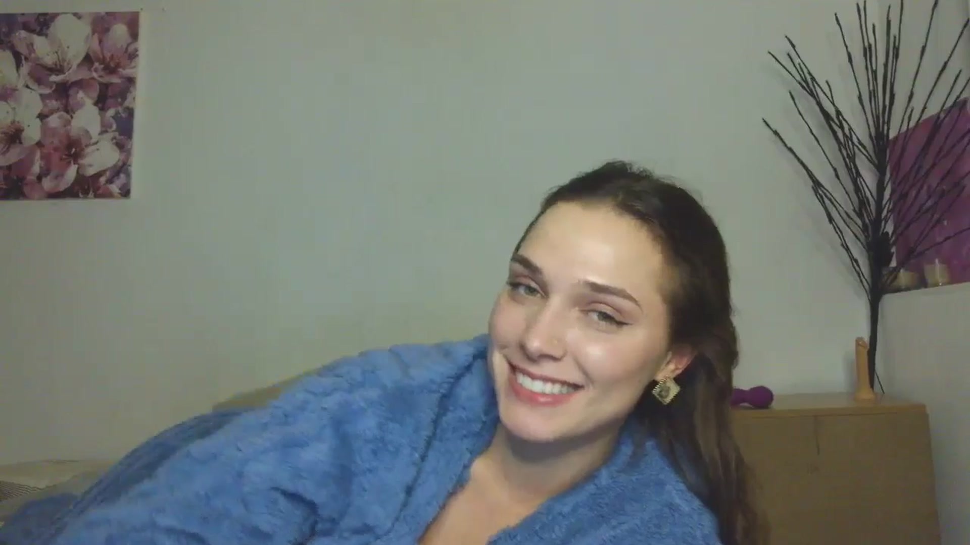 Gallery image thumbnail from HaleyReed's myfreecams stream on, 01/18/2026, 16:05 image 7 of 20