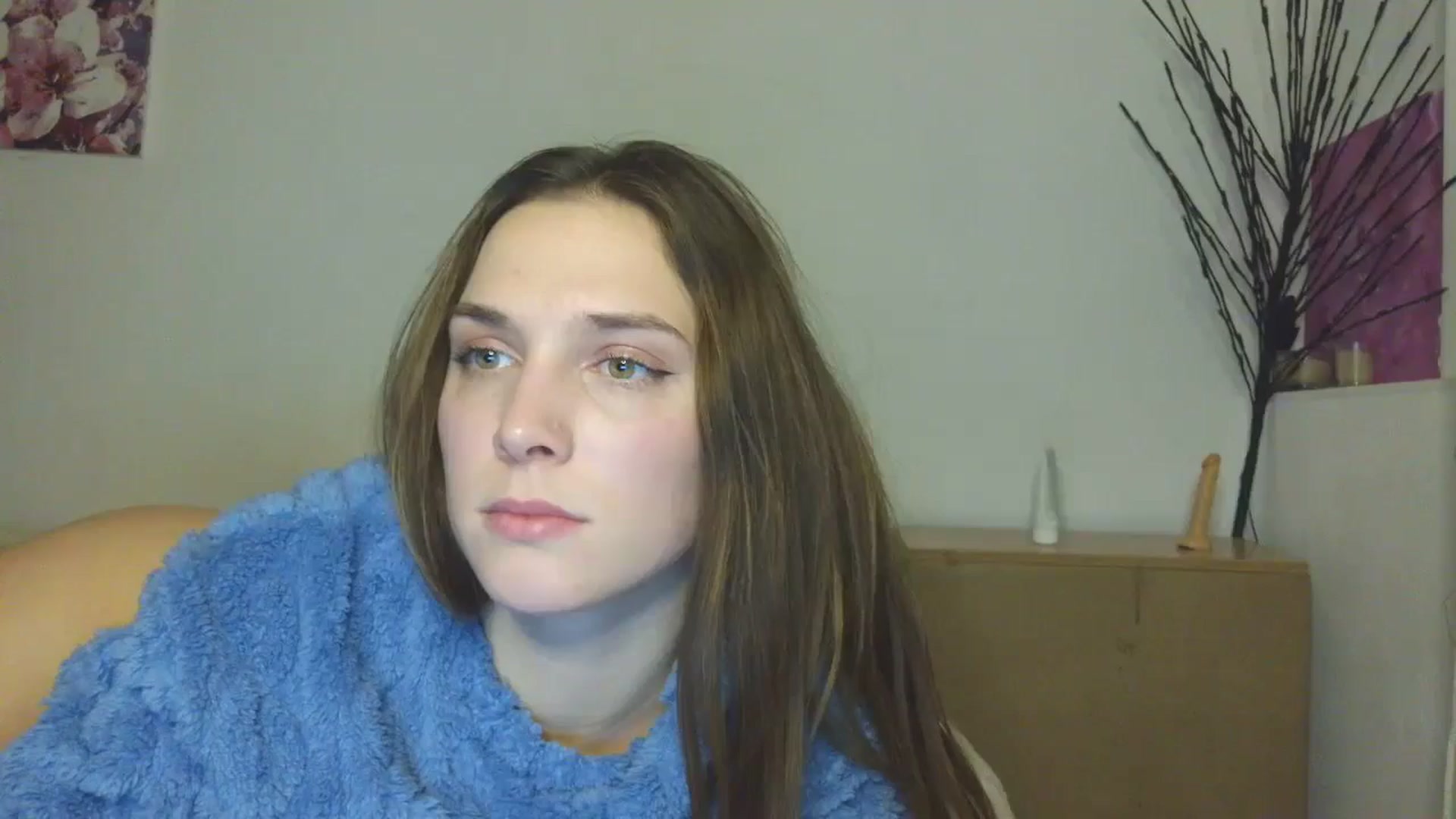 Gallery image thumbnail from HaleyReed's myfreecams stream on, 01/18/2026, 17:26 image 9 of 20